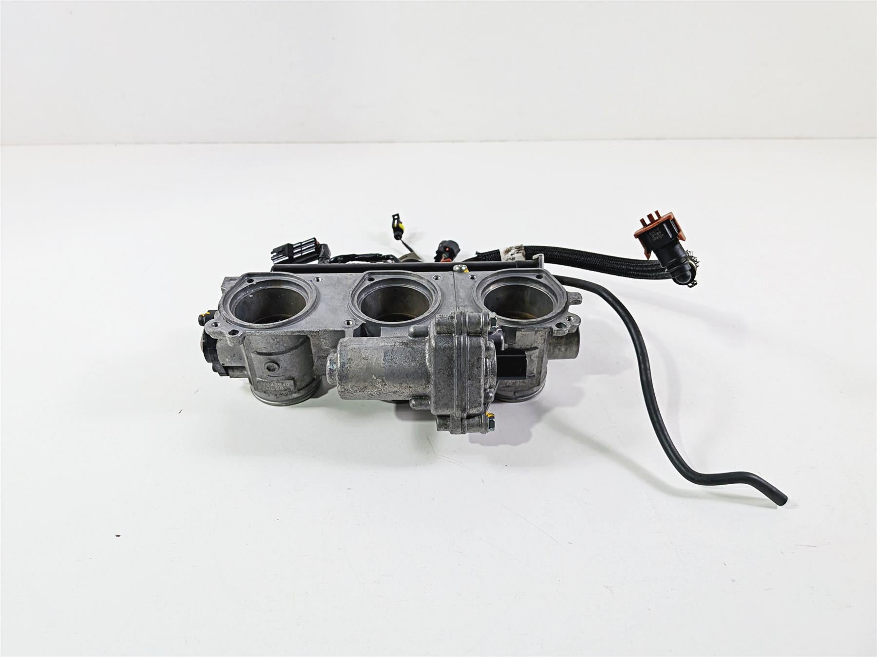 2019 Triumph Speed Triple RS 1050 Keihin Throttle Bodies & Injectors T1243540 {{ shop.shopifyCountryName }} - Mototech271