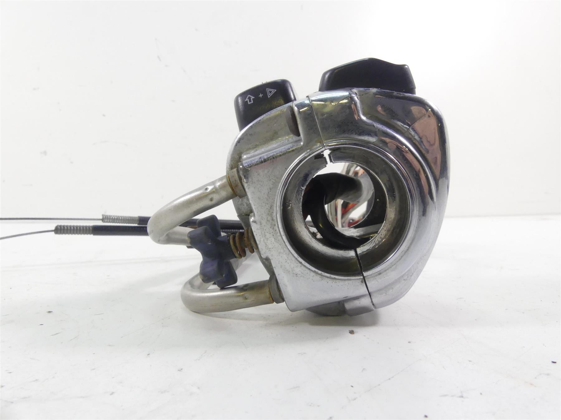 2002 Harley Softail FXSTDI Deuce Right Hand Start Stop Control Switch 71589-96B {{ shop.shopifyCountryName }} - Mototech271