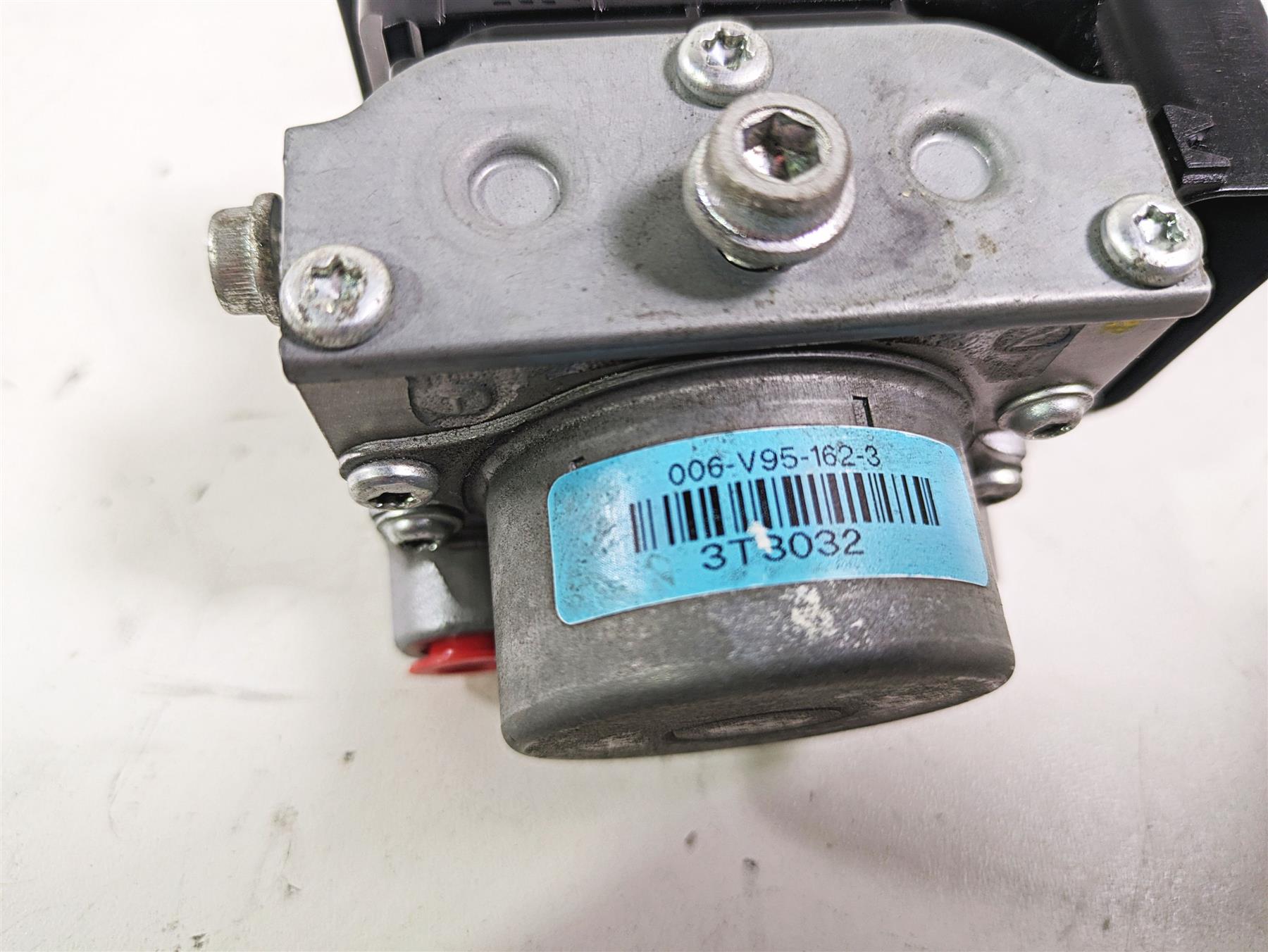 2018 Suzuki GSX1300 R Hayabusa Nissin Abs Brake Pump Unit Module 55610-15H01 {{ shop.shopifyCountryName }} - Mototech271
