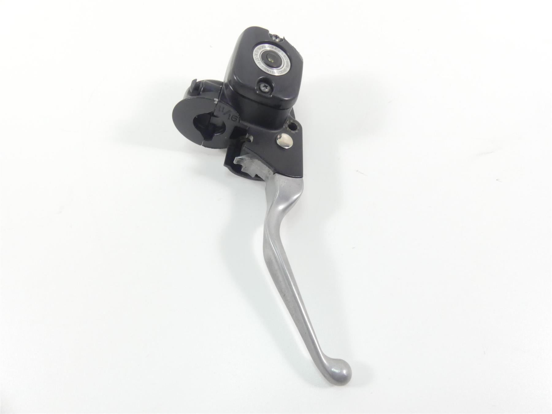 2016 Harley FXDL Dyna Low Rider Front Brake Master Cylinder 11/16" 45170-08F {{ shop.shopifyCountryName }} - Mototech271