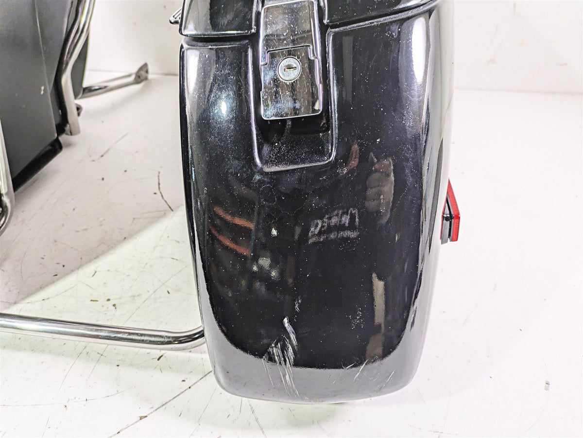 2002 Honda GL1500 CD Valkyrie Deluxe Interstate Saddlebag & Holder Set 21.152 {{ shop.shopifyCountryName }} - Mototech271