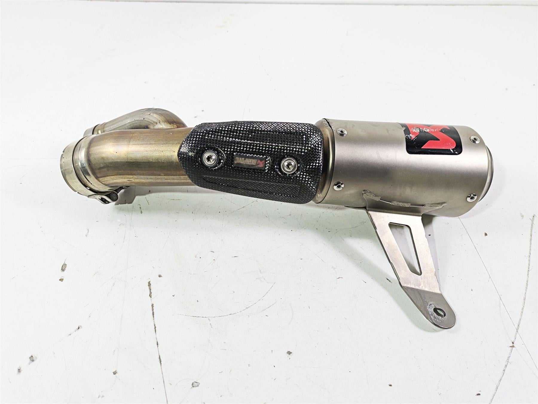 2017 BMW S1000RR K46 Akrapovic Titanium Slip-On Exhaust Muffler S-B10SO8-CUBT {{ shop.shopifyCountryName }} - Mototech271