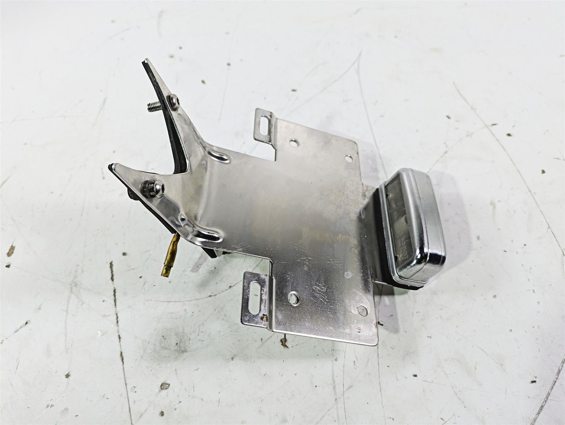2004 Victory Kingpin Rear License Plate Holder Bracket 5247445 {{ shop.shopifyCountryName }} - Mototech271