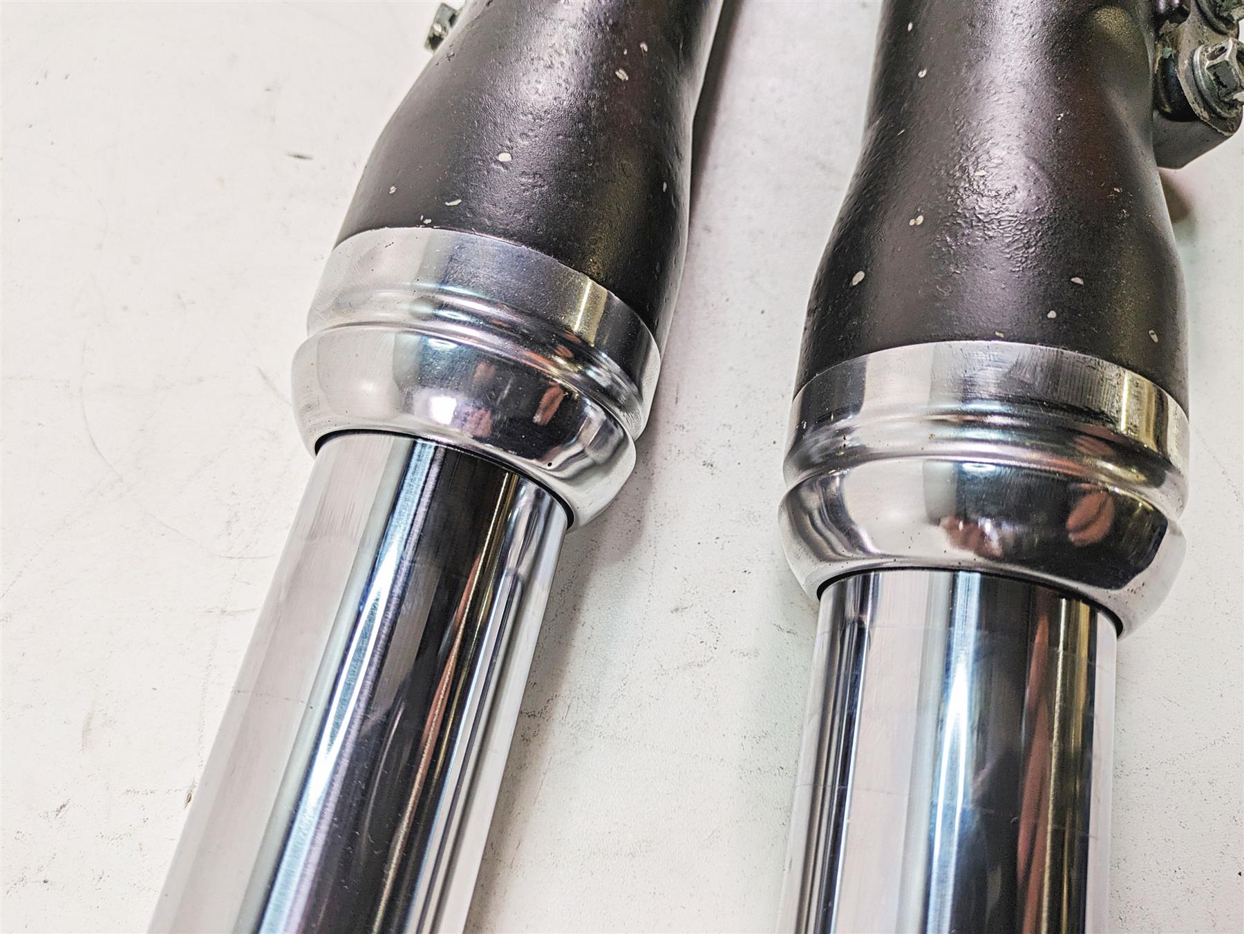 2009 Harley FXDC Dyna Super Glide Custom Straight Front Fork Legs 49mm 45947-06 {{ shop.shopifyCountryName }} - Mototech271