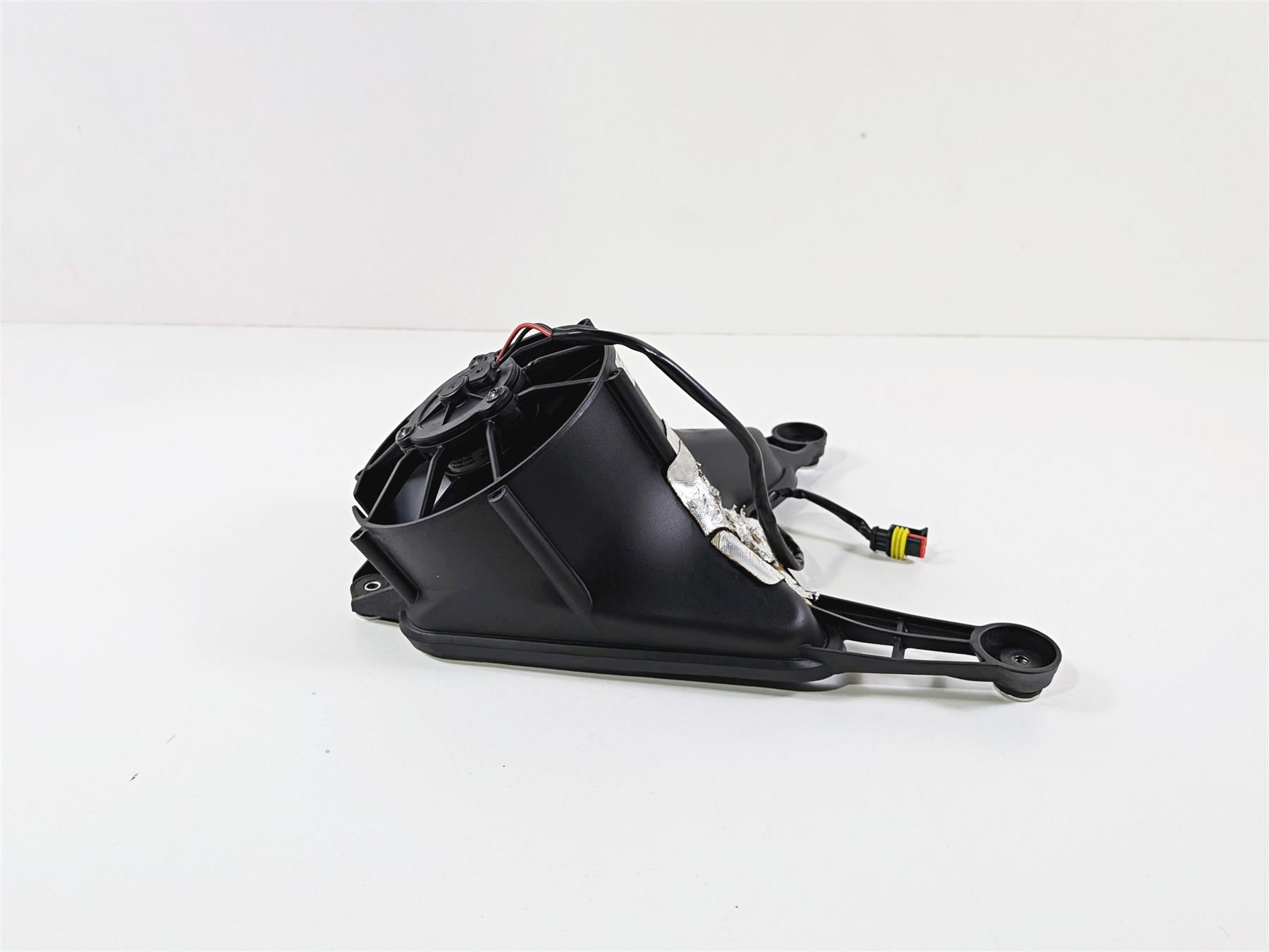2019 Ducati 959 Panigale Radiator Cooling Fan 8292A342A {{ shop.shopifyCountryName }} - Mototech271