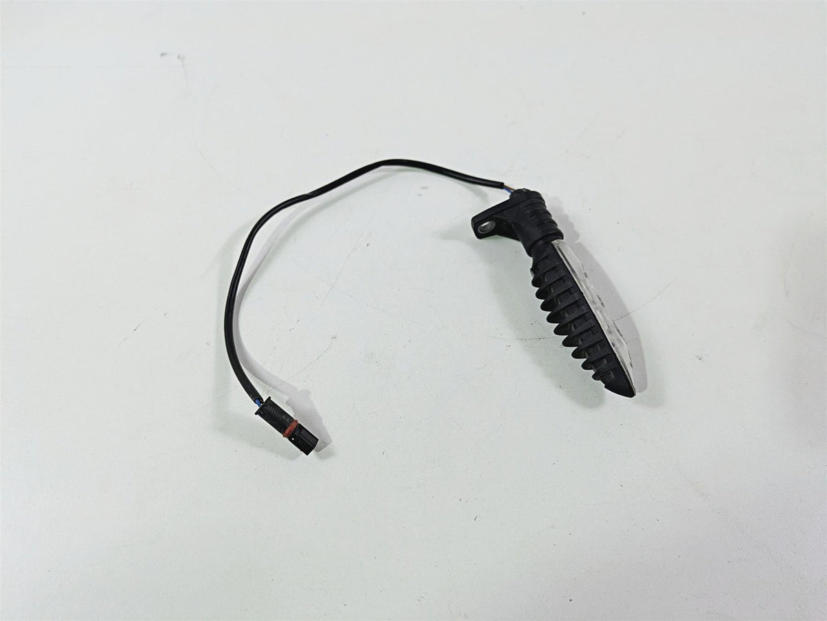 2014 BMW K1300S K40 Rear LED Blinker Turn Signal Set L 63137667771 R 63137667772 {{ shop.shopifyCountryName }} - Mototech271