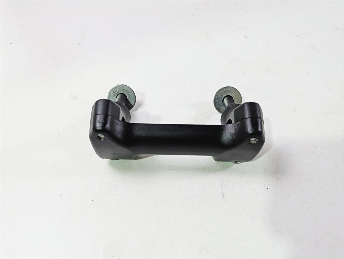 2017 Indian Chieftain Limited Handlebar Holder Riser Set 5138354 {{ shop.shopifyCountryName }} - Mototech271