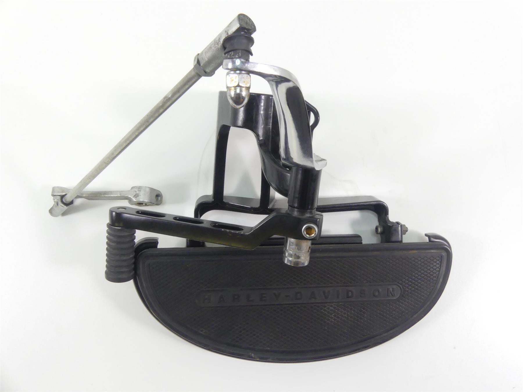 2008 Harley Softail FLSTSB Cross Bones Left Floorboard & Shifter Set 33630-07A {{ shop.shopifyCountryName }} - Mototech271