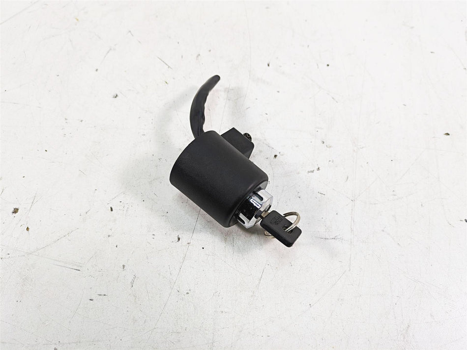 2007 Harley Sportster XL1200 C Ignition Switch + Key 71441-94 {{ shop.shopifyCountryName }} - Mototech271