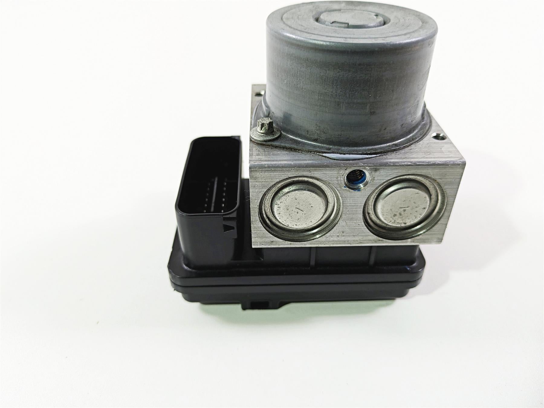 2019 Harley Softail FXDR 114 Abs Brake Pump Unit Module 41100043C {{ shop.shopifyCountryName }} - Mototech271