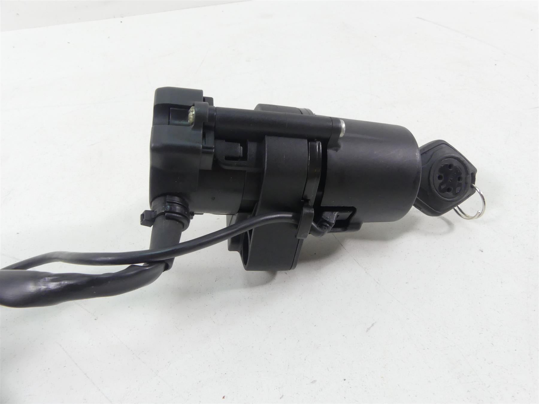 2012 Mv Agusta Brutale 1090 R Ignition Switch Cdi Ecu Ecm Module 8C00B5568 {{ shop.shopifyCountryName }} - Mototech271