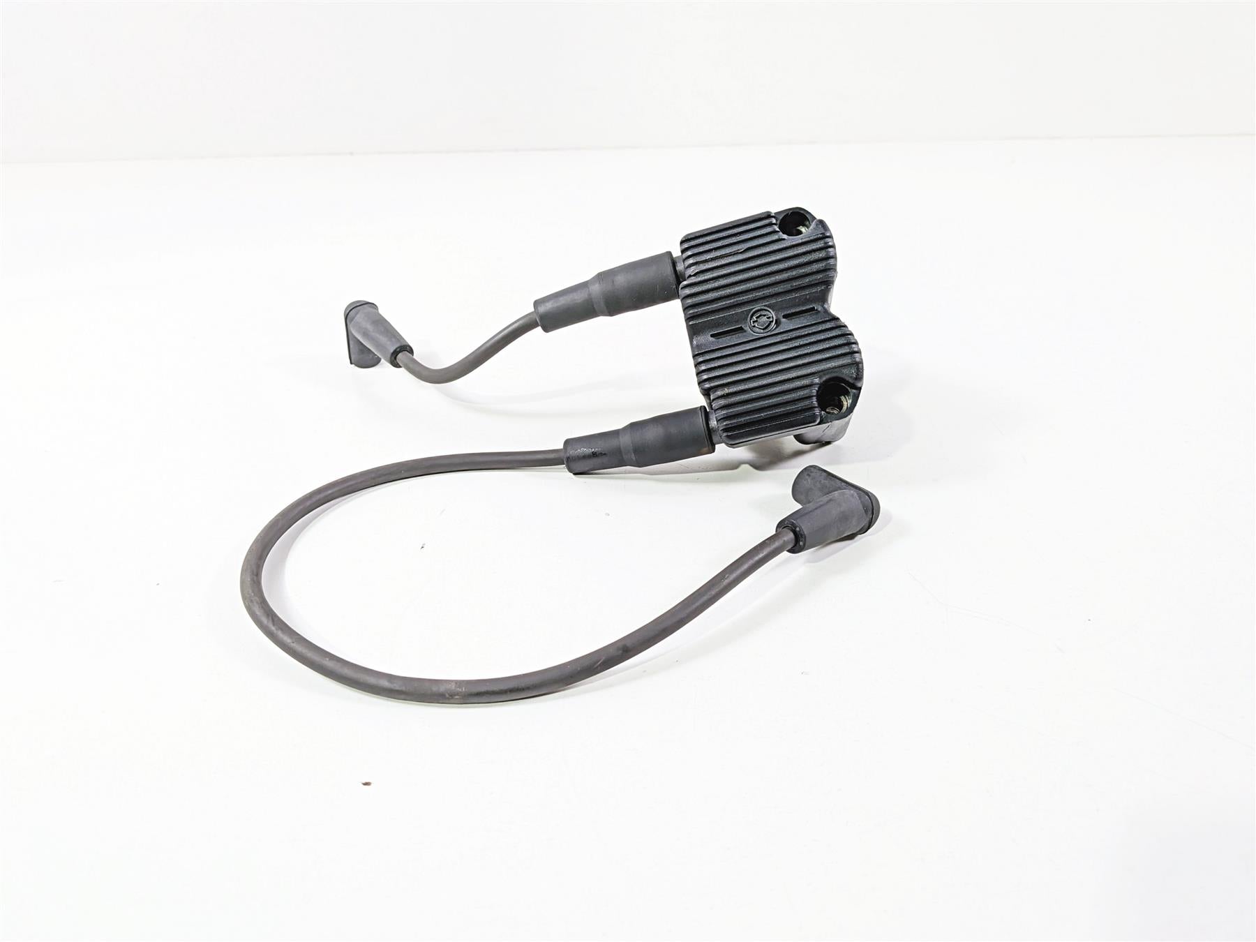 2011 Harley FXDF Dyna Fat Bob Delphi Ignition Coil Wires Plugs Set 31743-01 {{ shop.shopifyCountryName }} - Mototech271