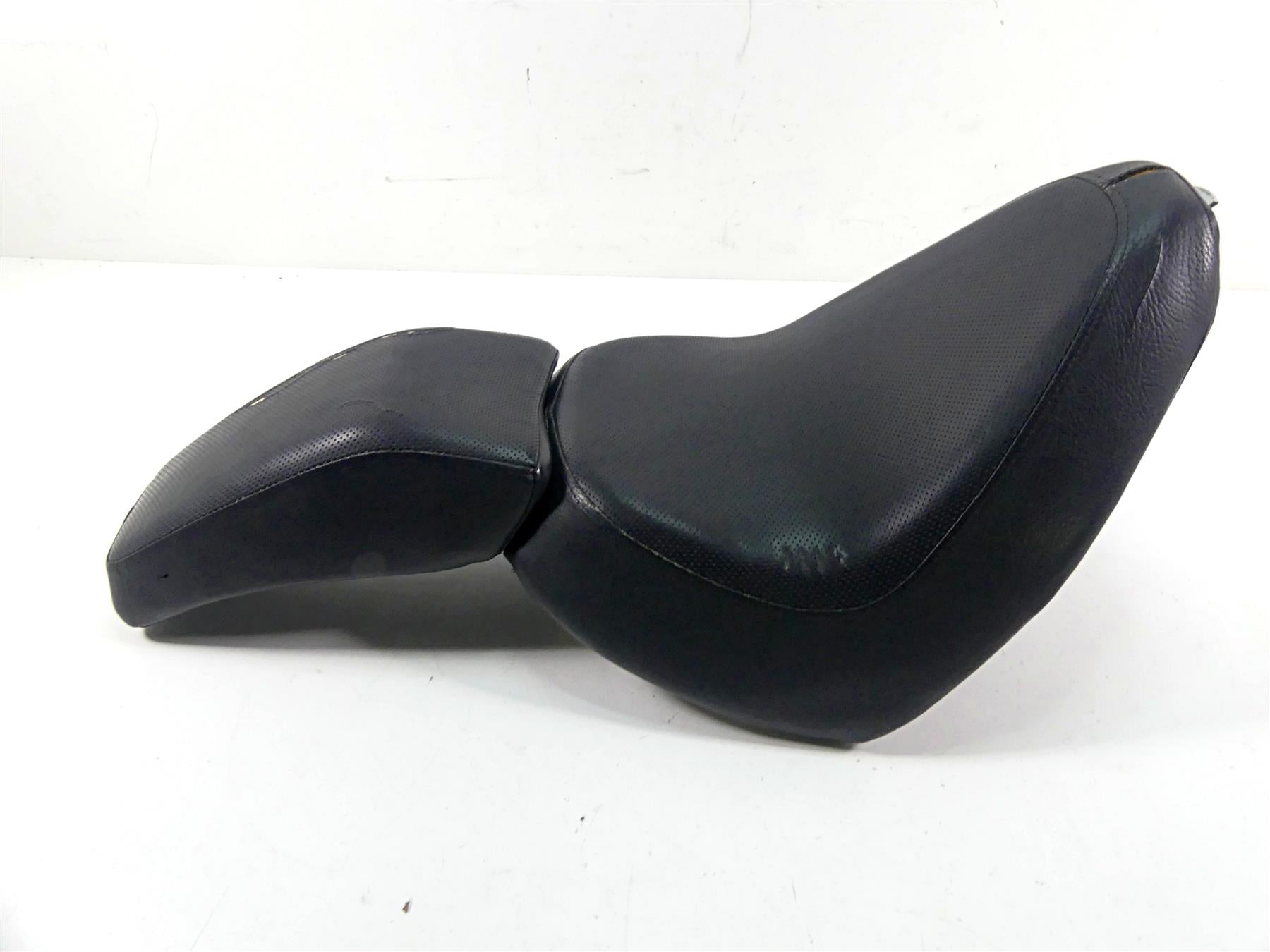 2011 Harley Softail FXS Blackline Duo Rider Driver Seat Saddle - Read 54168-11 {{ shop.shopifyCountryName }} - Mototech271