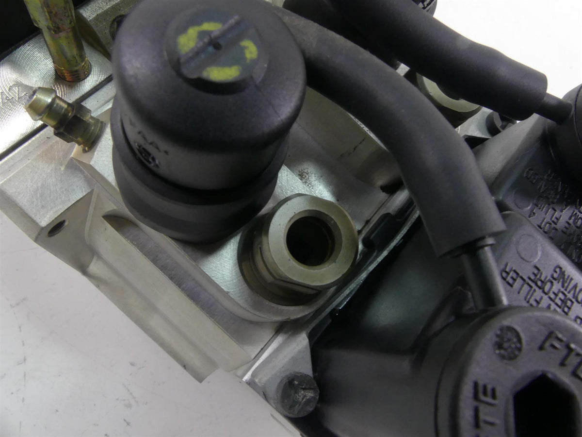 2003 BMW R1150 GS R21 Abs Brake Pump Block Module Integral 34517660909 {{ shop.shopifyCountryName }} - Mototech271