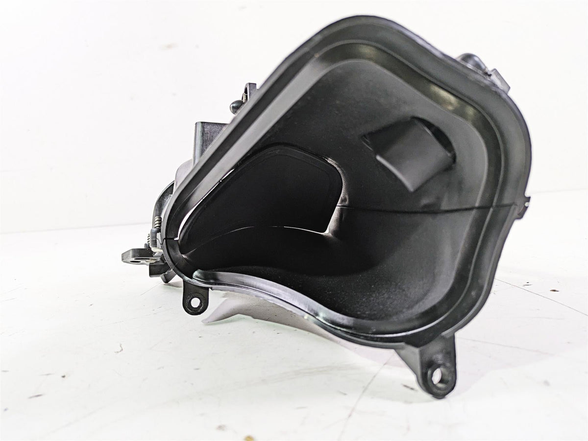 2016 Harley Touring FLTRX Road Glide Left Air Duct Vent Part 29200070 {{ shop.shopifyCountryName }} - Mototech271