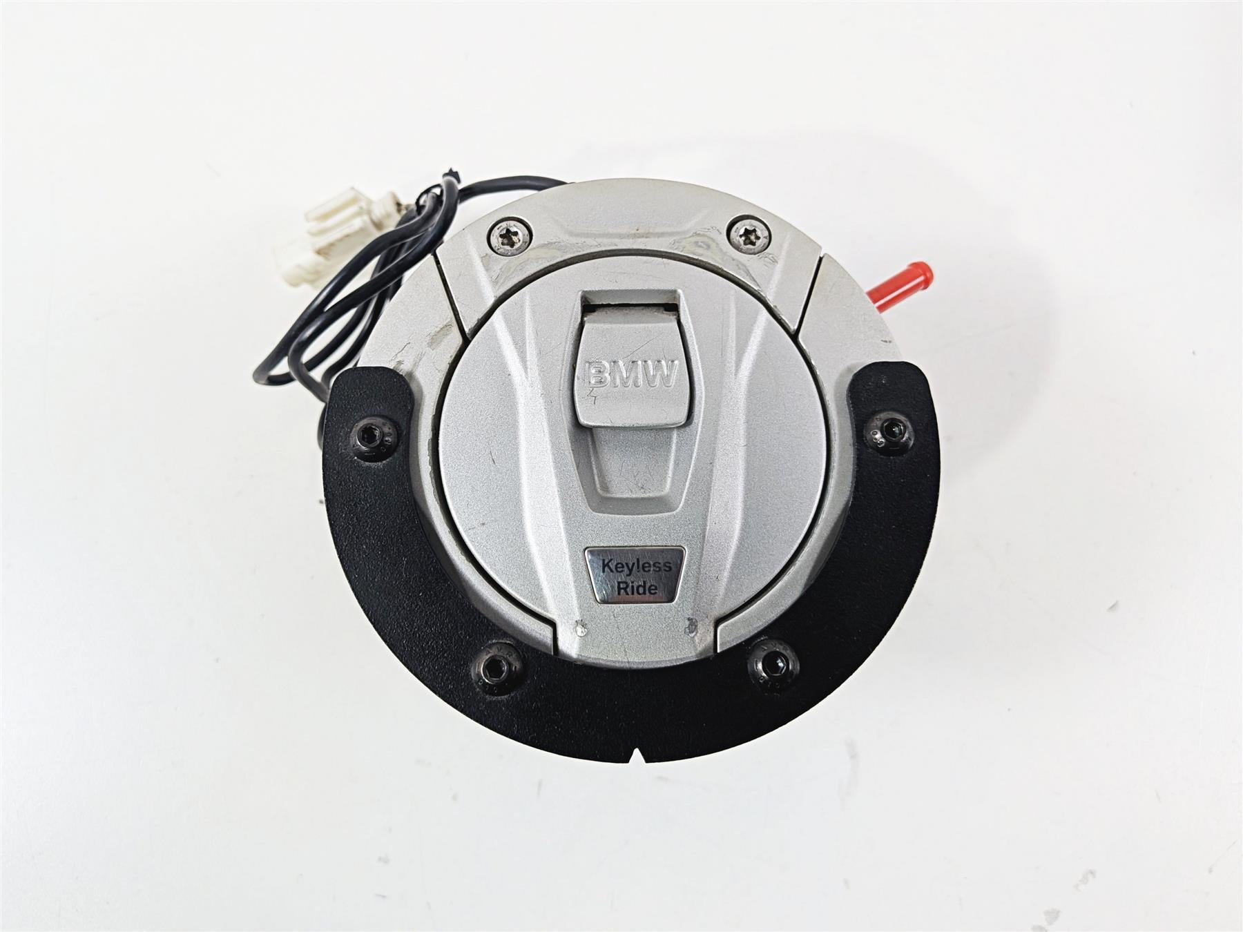 2016 BMW R1200RT RT RTW K52 Keyless Ride Fuel Gas Cap Lid 16118552106 {{ shop.shopifyCountryName }} - Mototech271