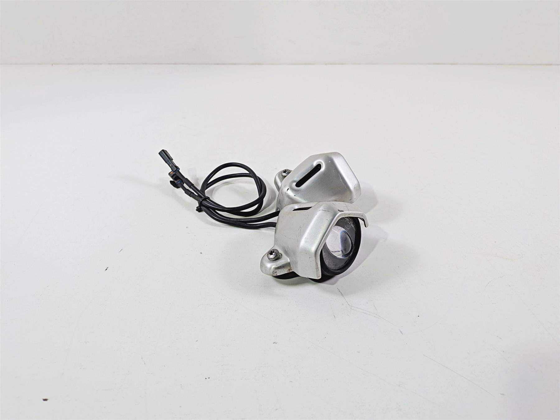 2022 Triumph Tiger 900 GT Pro Front Fog Spot Light Lamp Set T2708708 T2708722 {{ shop.shopifyCountryName }} - Mototech271