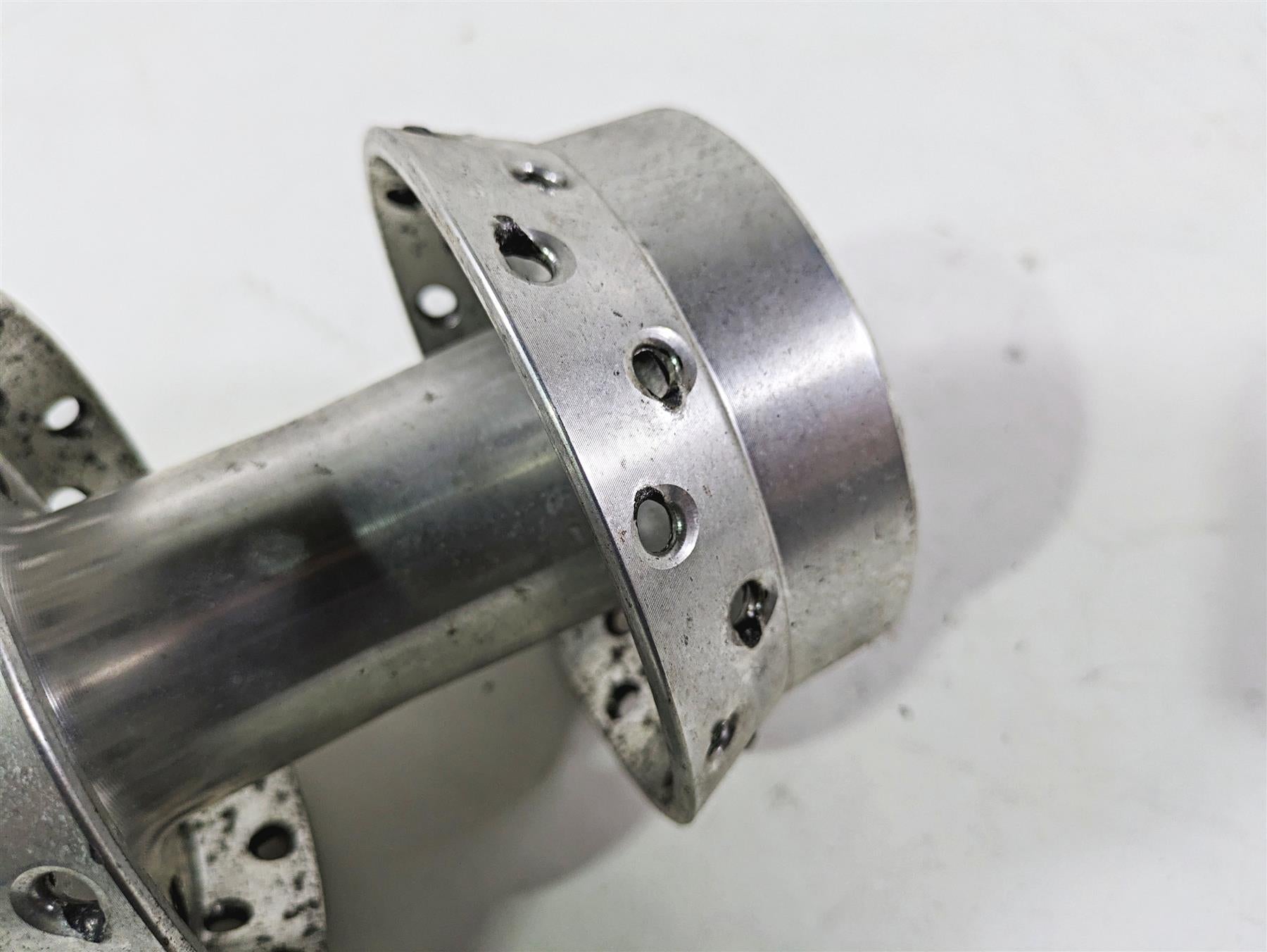 2017 Harley Dyna FXDB Street Bob Rear Wheel Rim Hub & 25mm Bearings 41430-09A {{ shop.shopifyCountryName }} - Mototech271