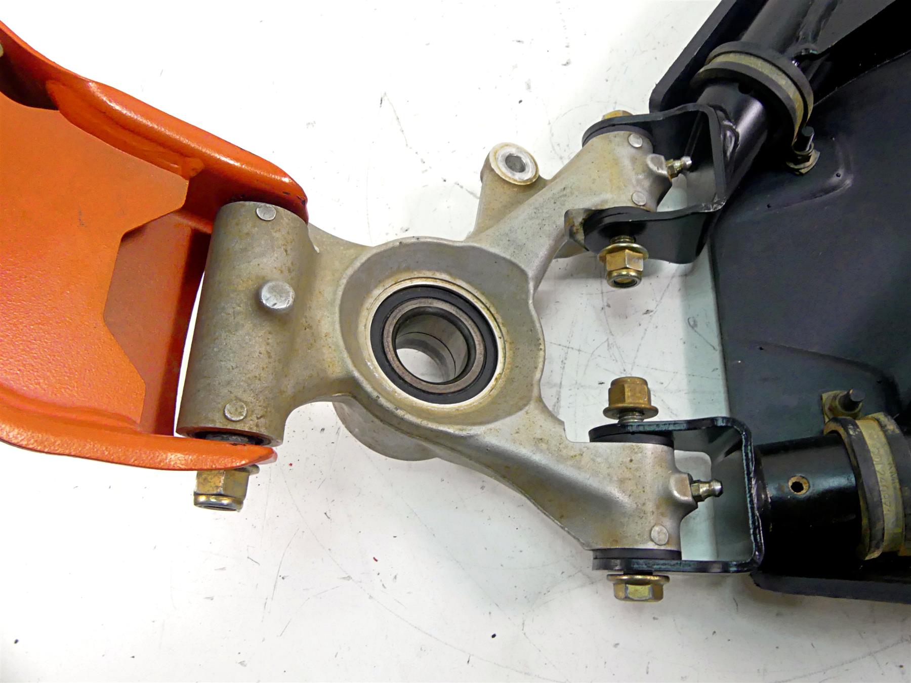 2021 Can Am Maverick Sport 1000R XRC Right Rear Knee Assembly 706003894 {{ shop.shopifyCountryName }} - Mototech271