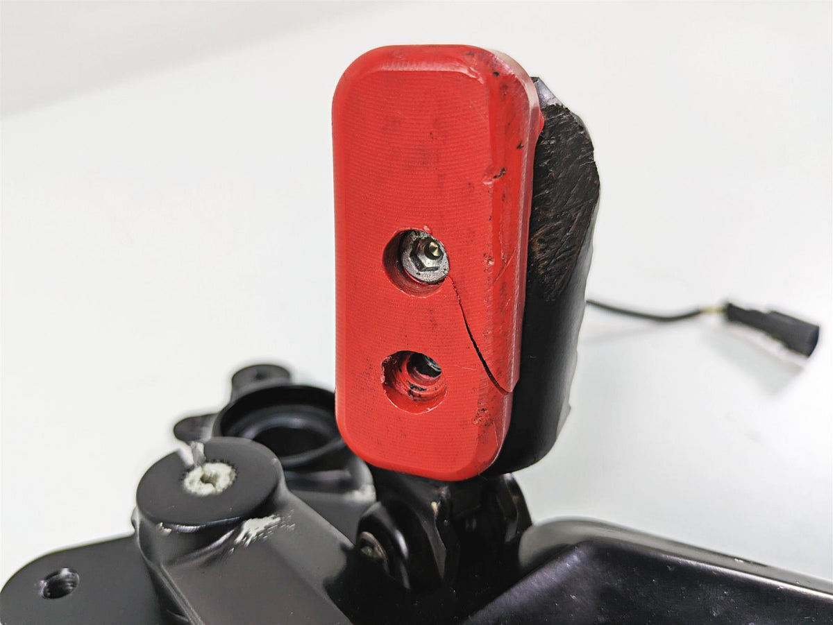 2011 Ducati Hypermotard 1100 Evo SP Front Right Footpeg & Brake Pedal 82411661AB {{ shop.shopifyCountryName }} - Mototech271