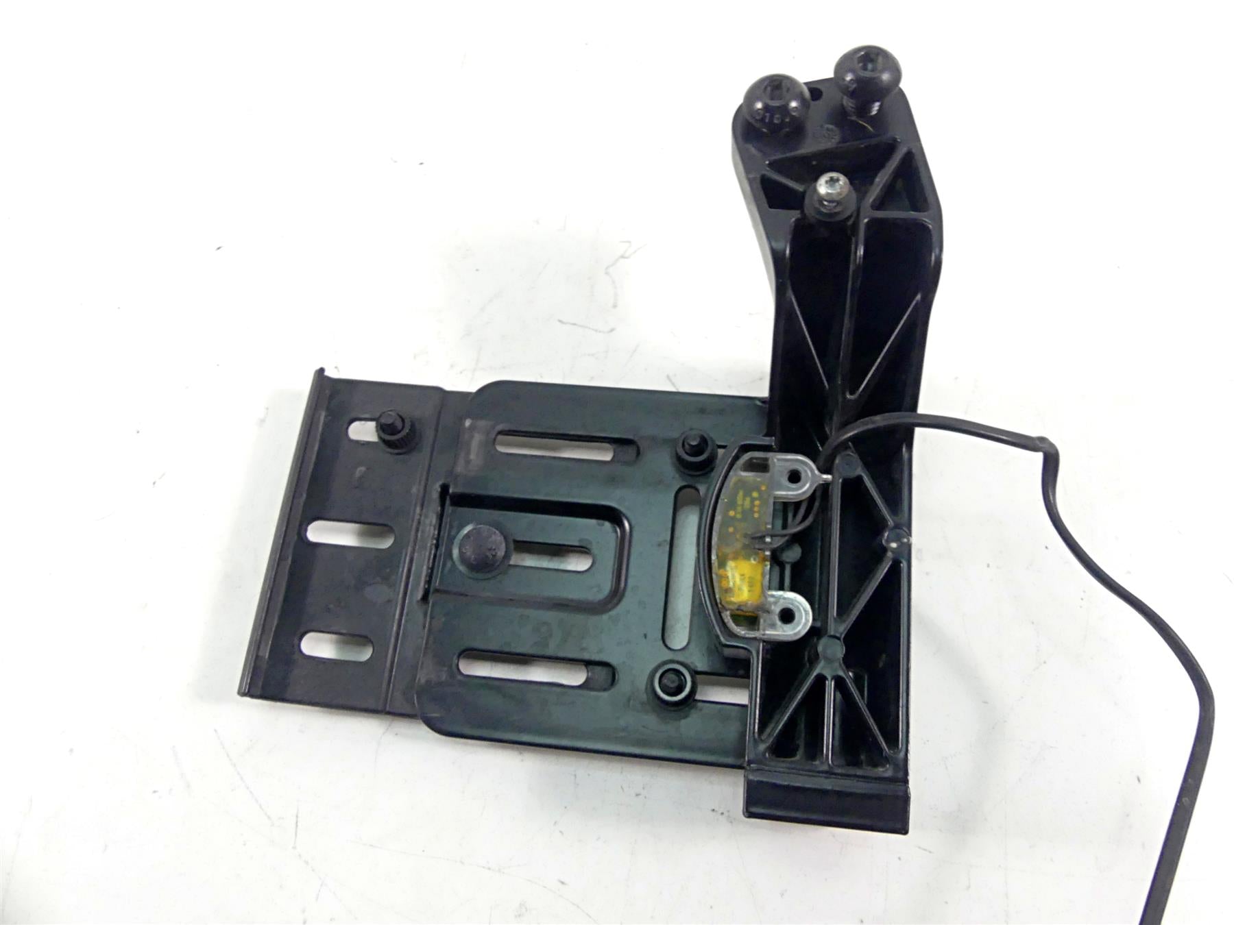 2015 Harley VRSCF Muscle V-Rod Side License Plate Holder 69390-09 {{ shop.shopifyCountryName }} - Mototech271