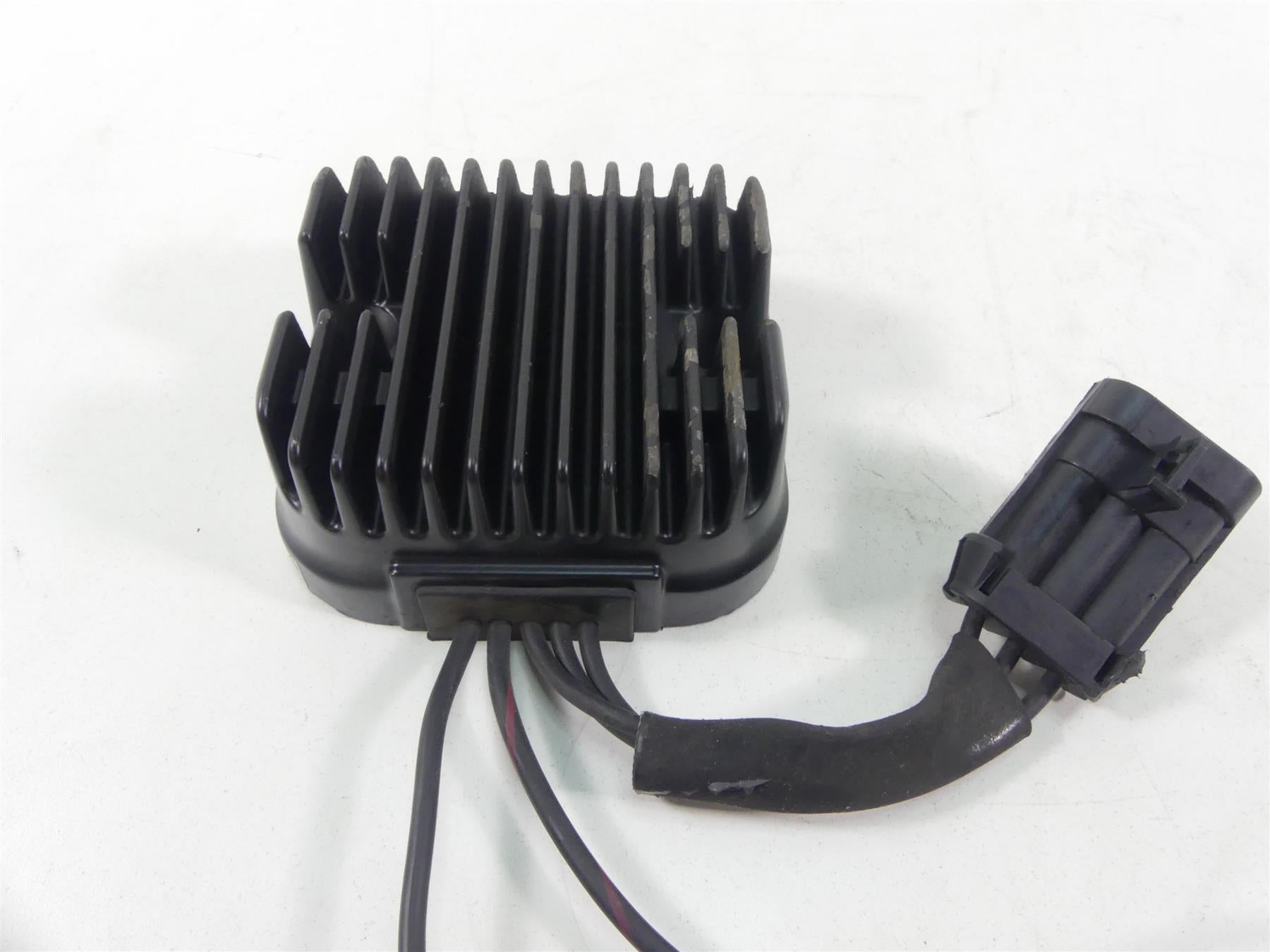 2015 Victory Cross Country 8 Ball Rectifier Voltage Regulator 4012717 {{ shop.shopifyCountryName }} - Mototech271