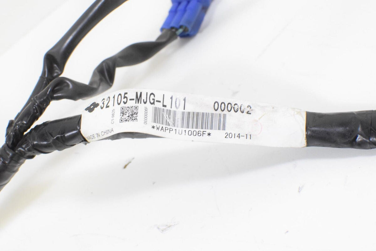 2015 Honda Goldwing GL1800 GL 1800 F6B Front Sub Wiring Harness 32105-MJG-A10 {{ shop.shopifyCountryName }} - Mototech271