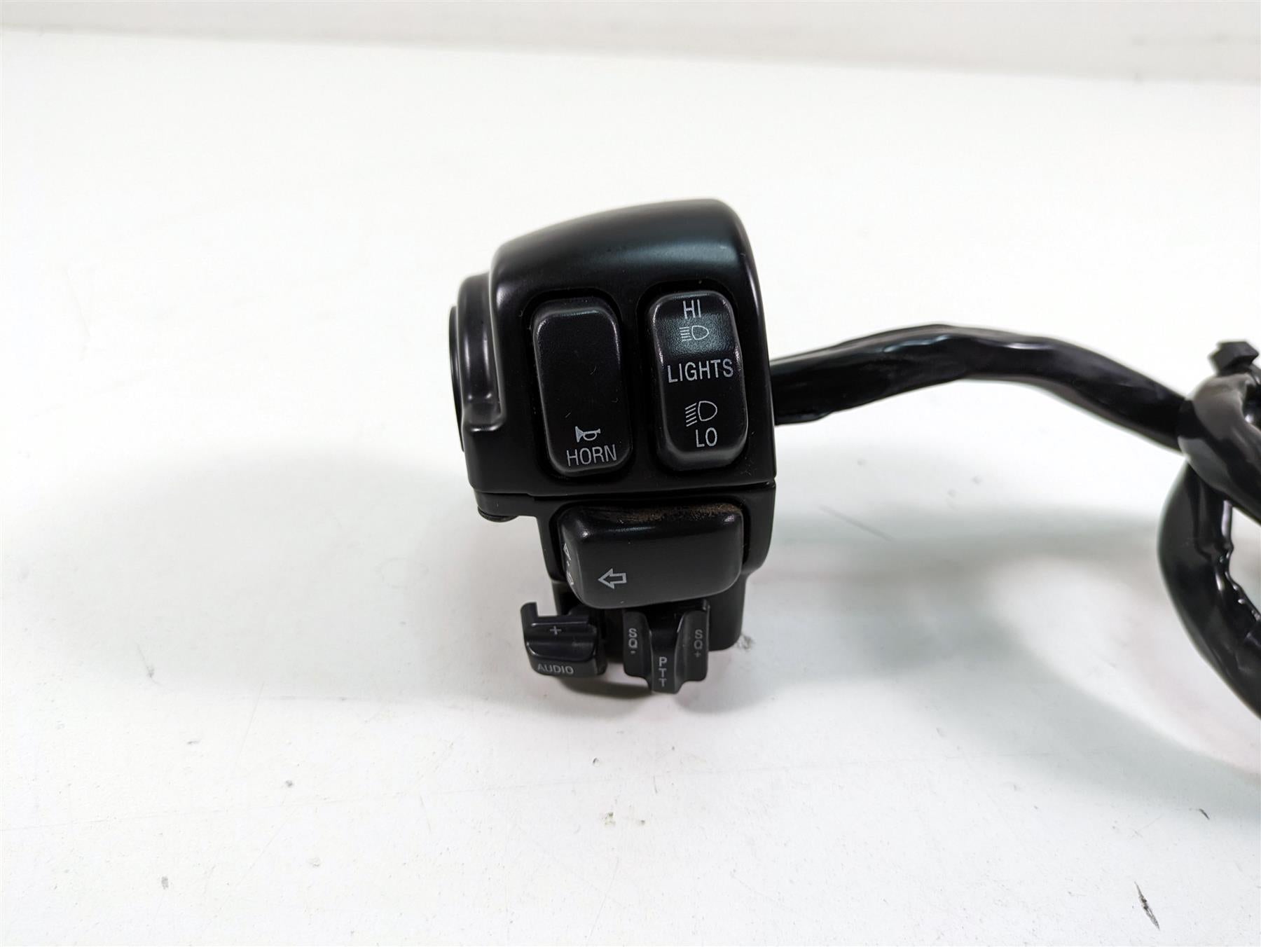 2006 Harley Touring FLHTCUI Electra Glide Left Hand Control Switch 71682-06A {{ shop.shopifyCountryName }} - Mototech271