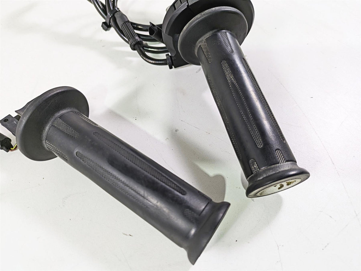 2012 BMW R1200R K27 Left Right Heated Hand Grip Set 61317727067 61317695470 {{ shop.shopifyCountryName }} - Mototech271