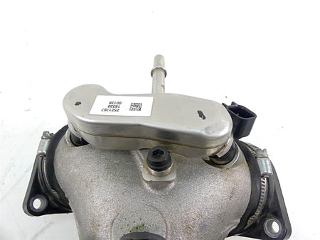 2019 Indian Chieftain Classic Bosch Throttle Body & Intake Manifold 1204685 {{ shop.shopifyCountryName }} - Mototech271