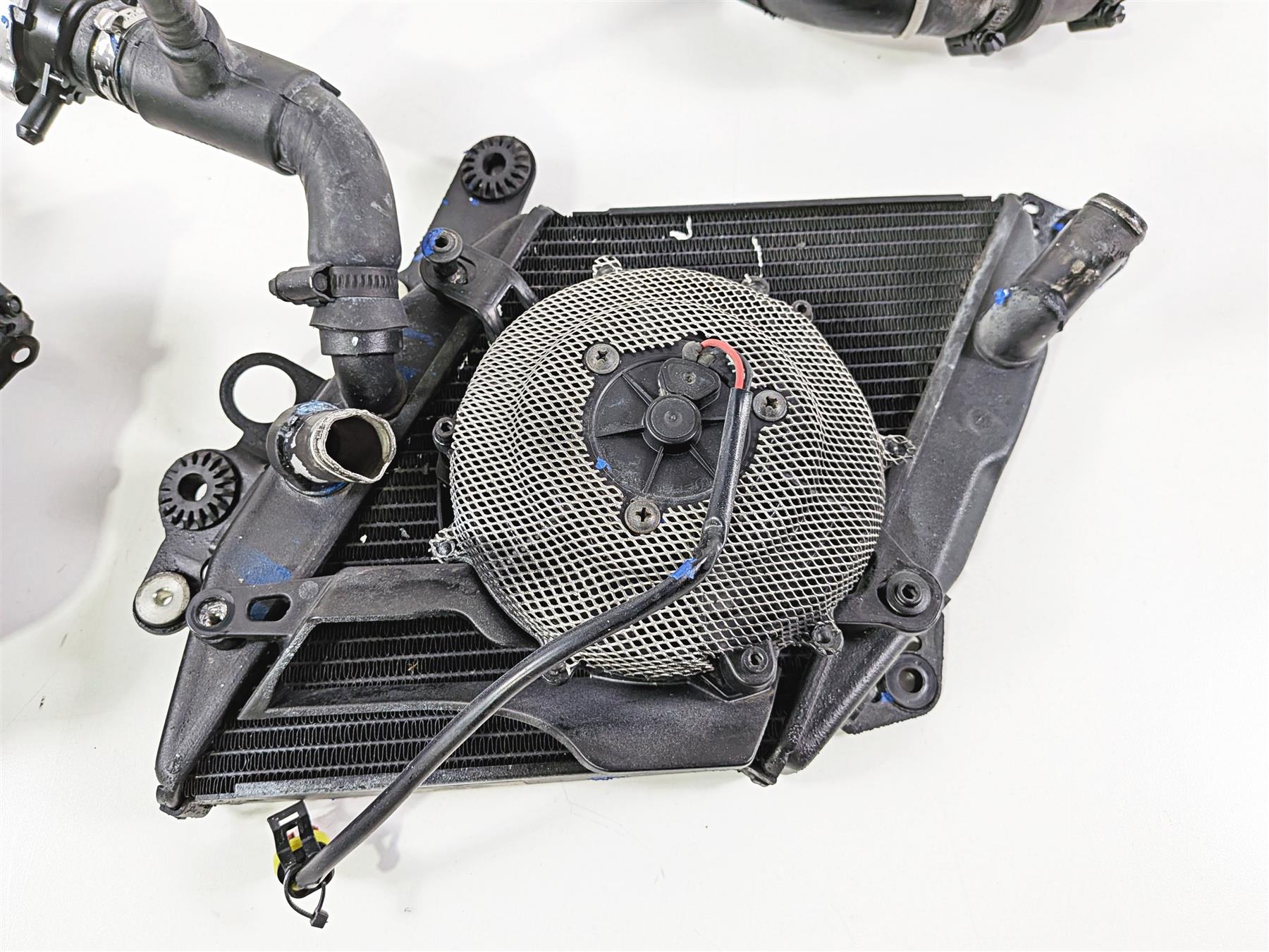 2015 Ducati Diavel Dark Right Coolant Radiator Fan Set 54840881B-Mototech271