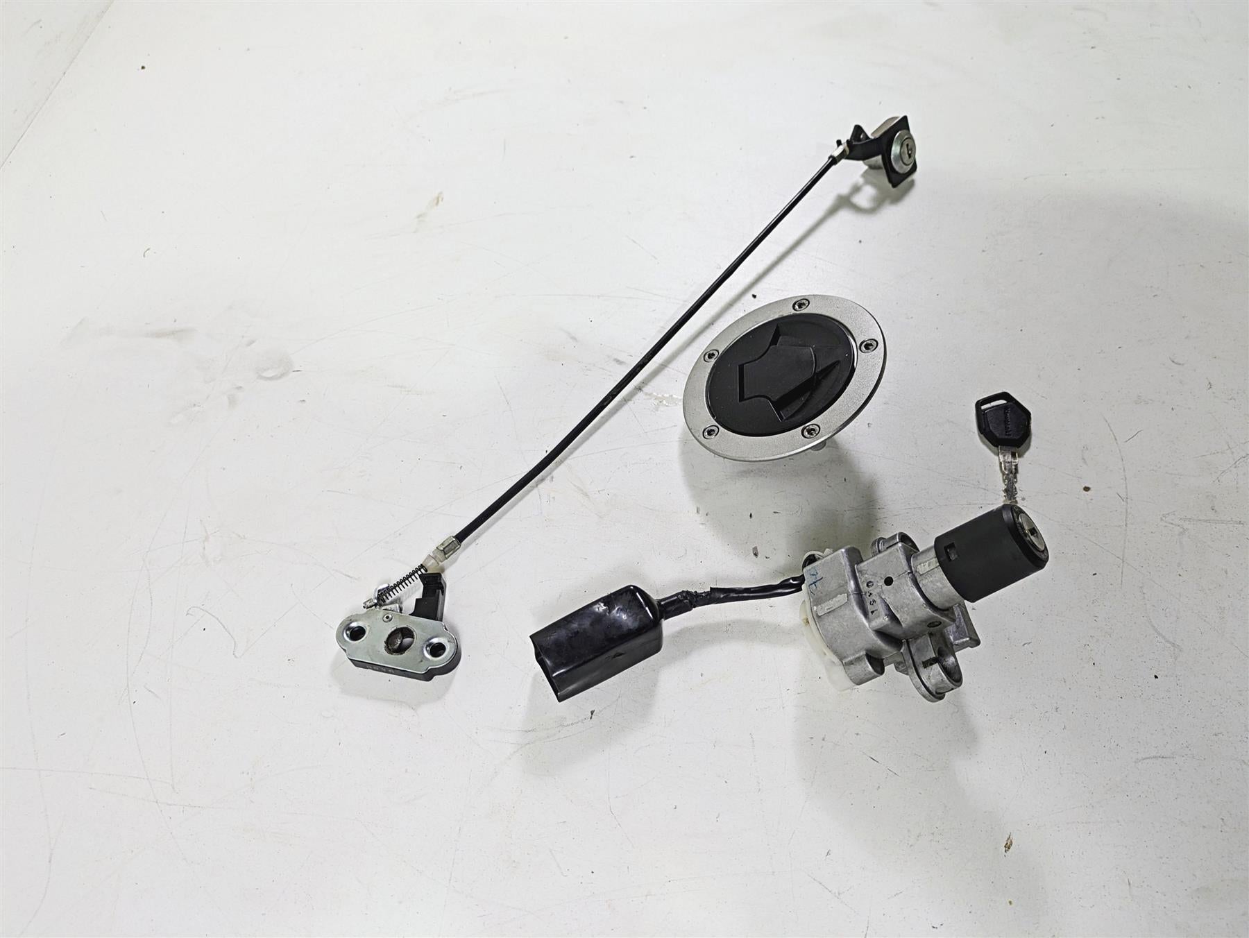 2021 Kawasaki Z125 Pro Ignition Switch Key Lock Set -READ 27005-5182 {{ shop.shopifyCountryName }} - Mototech271