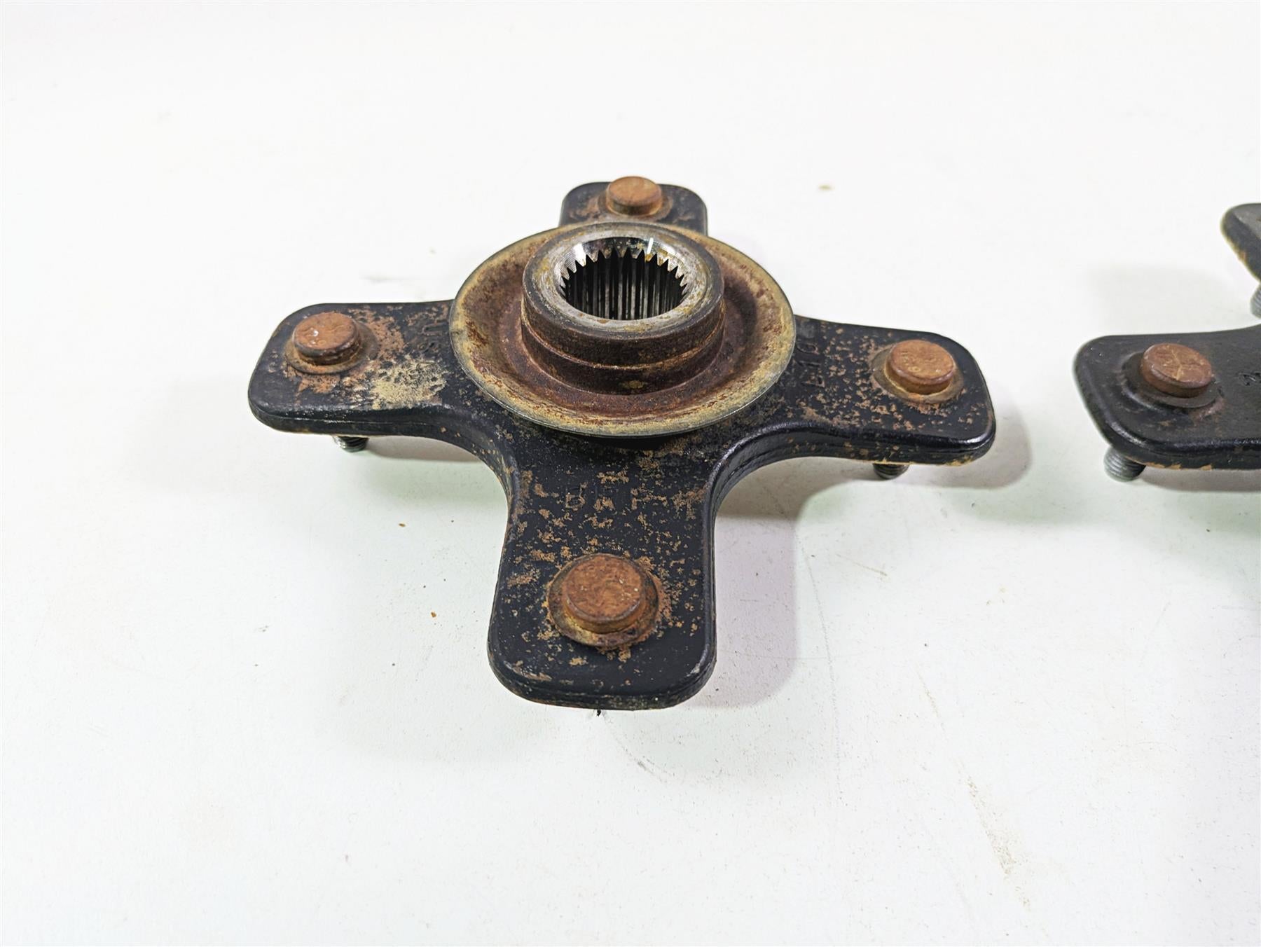 2011 Can-Am Outlander 650 4X4 XT Rear Wheel Rim Hub Set 705501713 {{ shop.shopifyCountryName }} - Mototech271