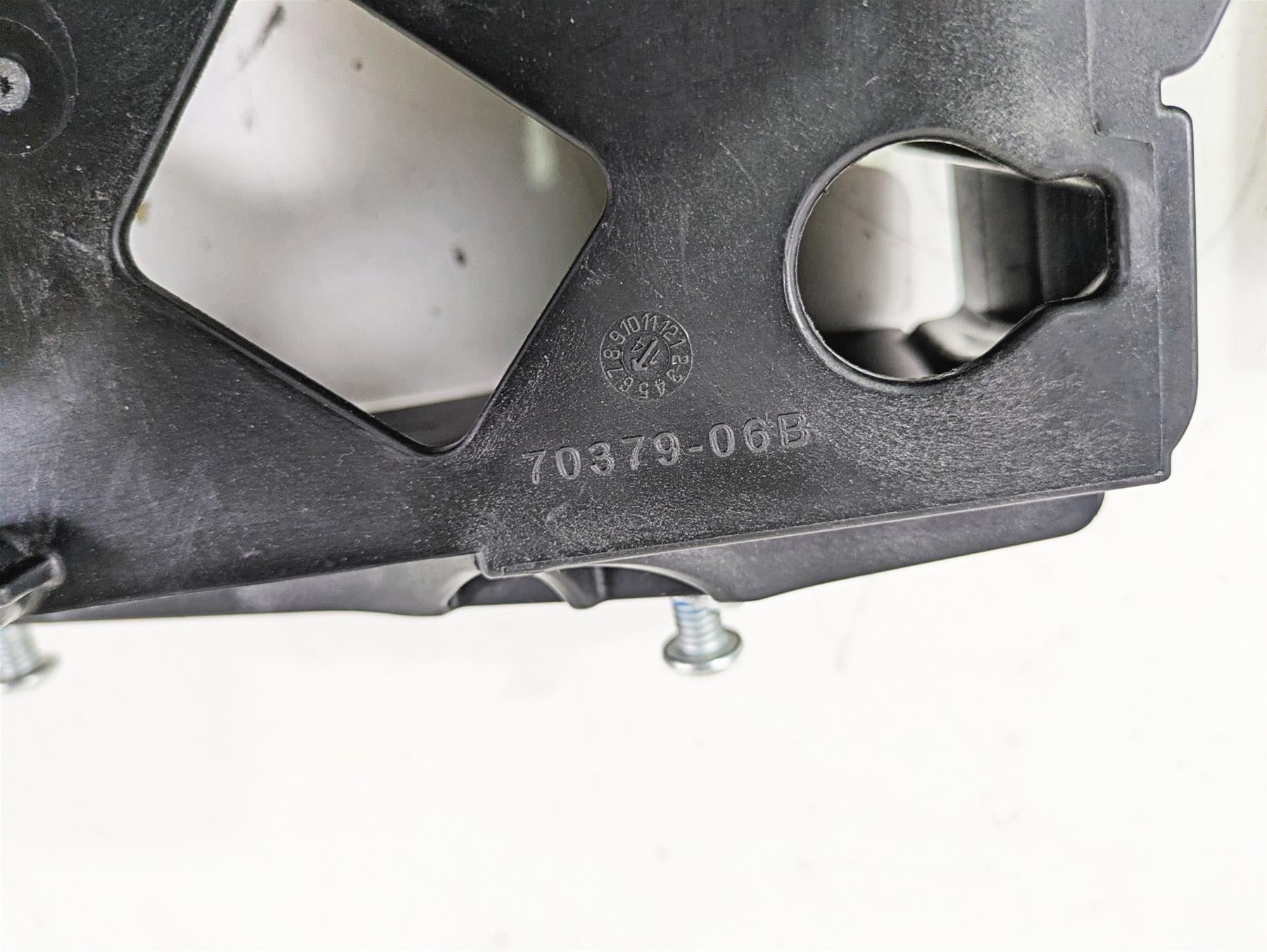 2015 Harley FXDL Dyna Low Rider Battery Tray & Cover 70379-06B {{ shop.shopifyCountryName }} - Mototech271