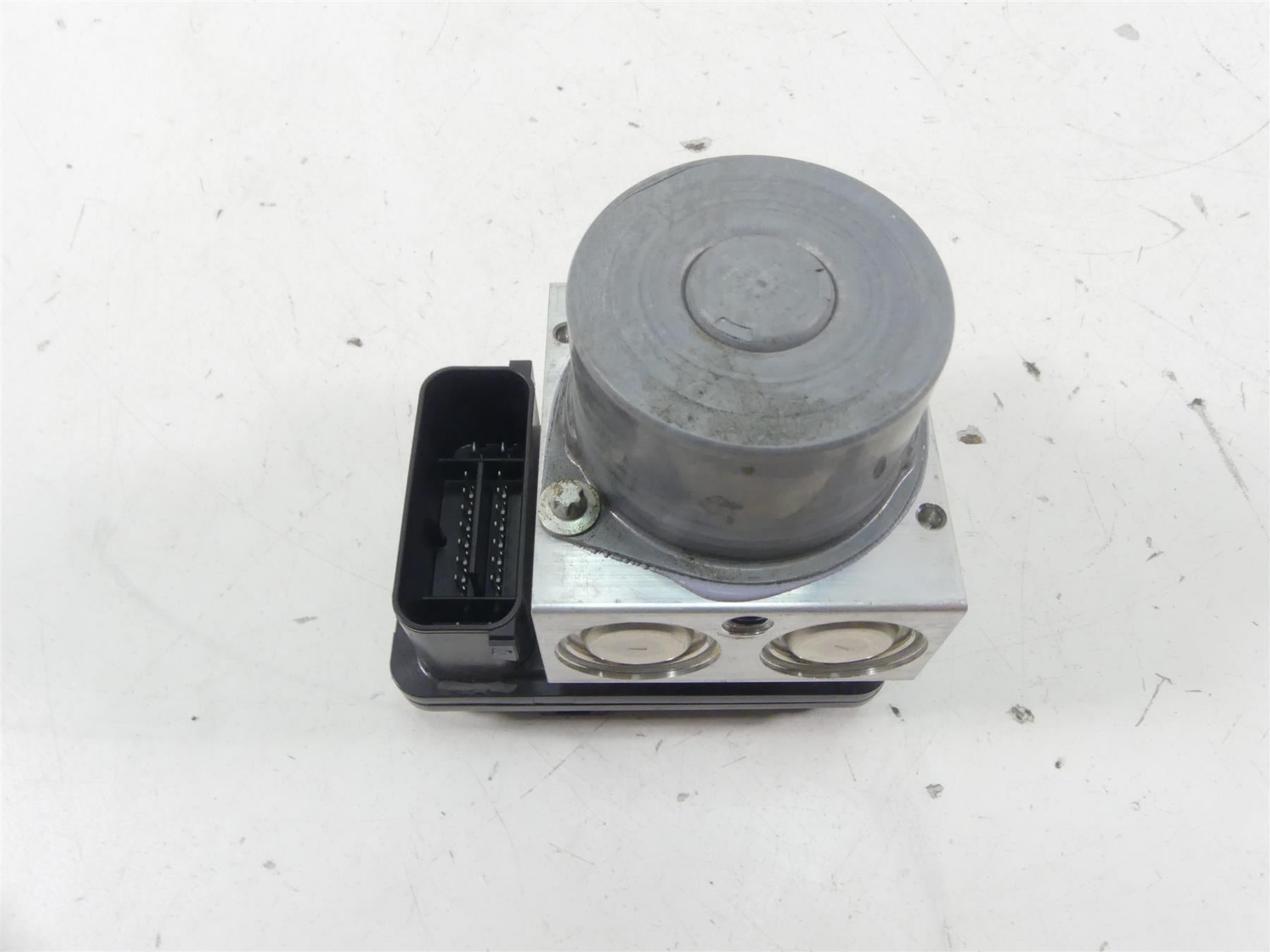 2020 Harley XL1200 CX Sportster Roadster Abs Brake Pump Module Unit 41100043C {{ shop.shopifyCountryName }} - Mototech271