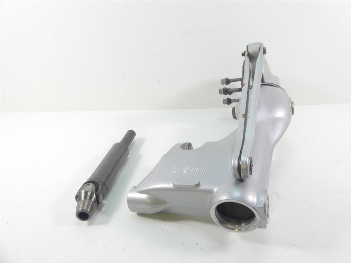 2001 BMW R1150 GS R21 Swingarm Differential Drive Shaft Abs 31/11 33112330966 {{ shop.shopifyCountryName }} - Mototech271