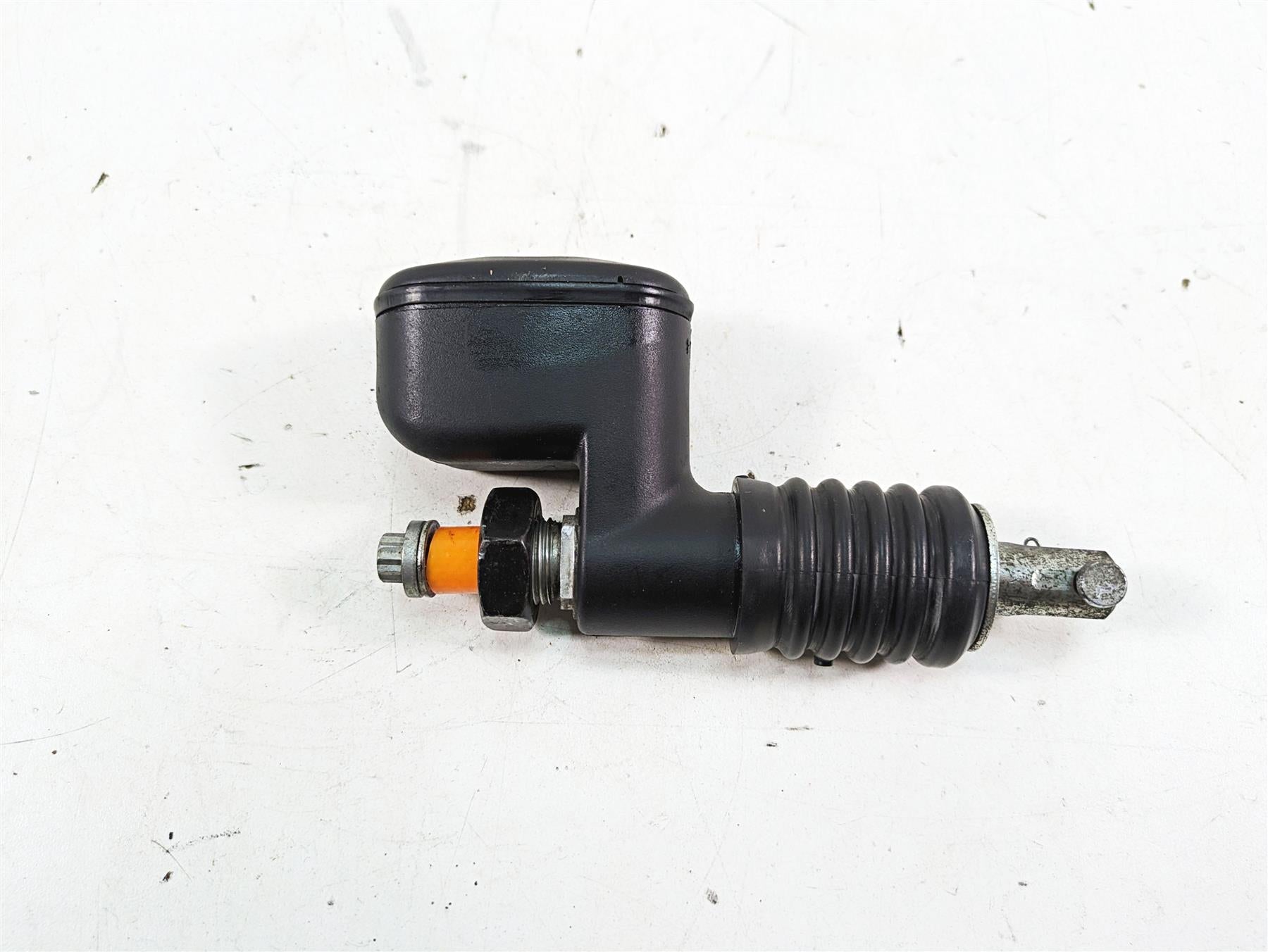 2013 Harley Softail FLSTC Heritage Classic Rear Brake Master Cylinder 41767-05E {{ shop.shopifyCountryName }} - Mototech271
