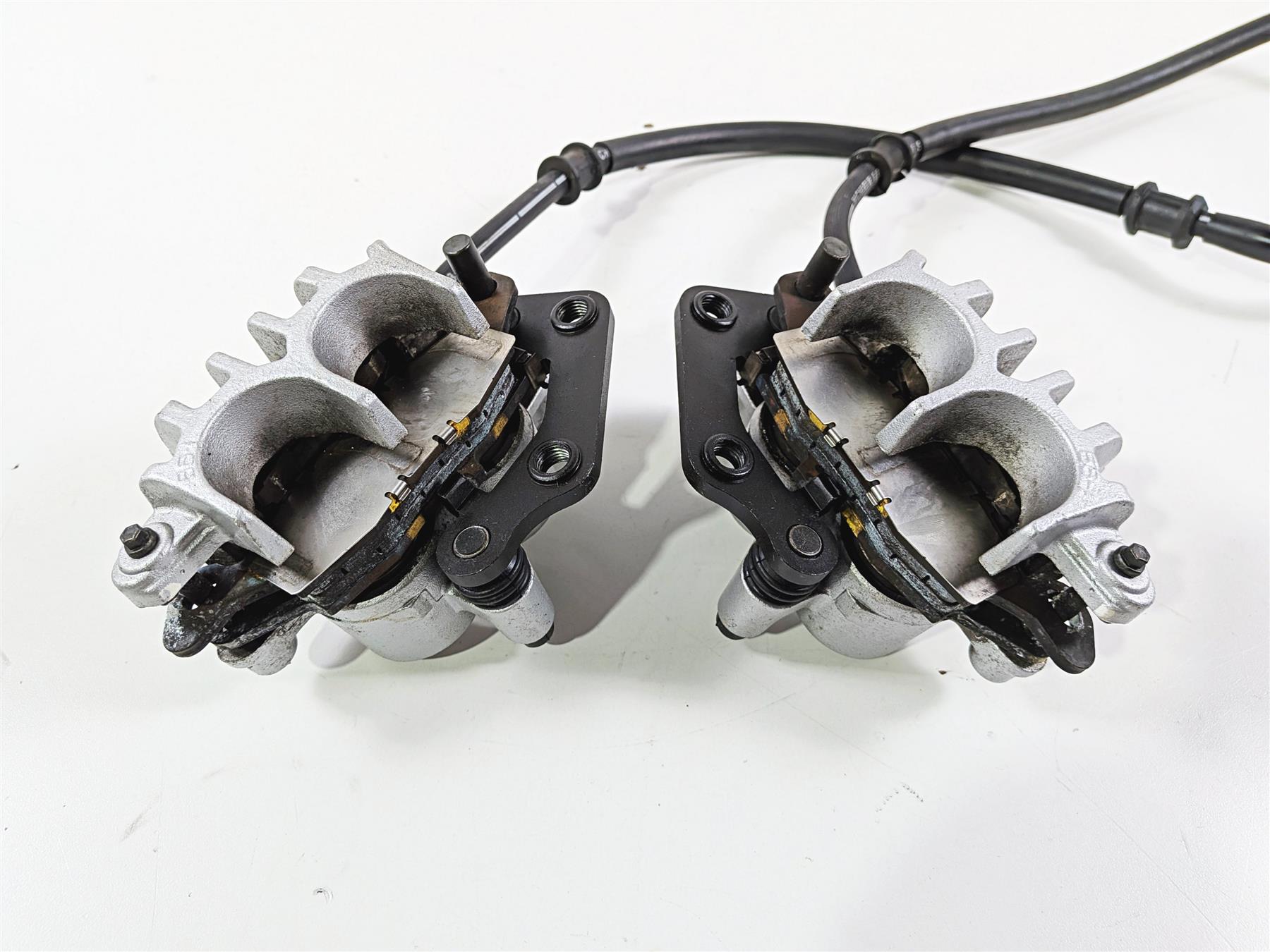 2006 Suzuki C90 VL1500T Boulevard Tokico Front Brake Caliper Set 59100-33DD0-999 {{ shop.shopifyCountryName }} - Mototech271