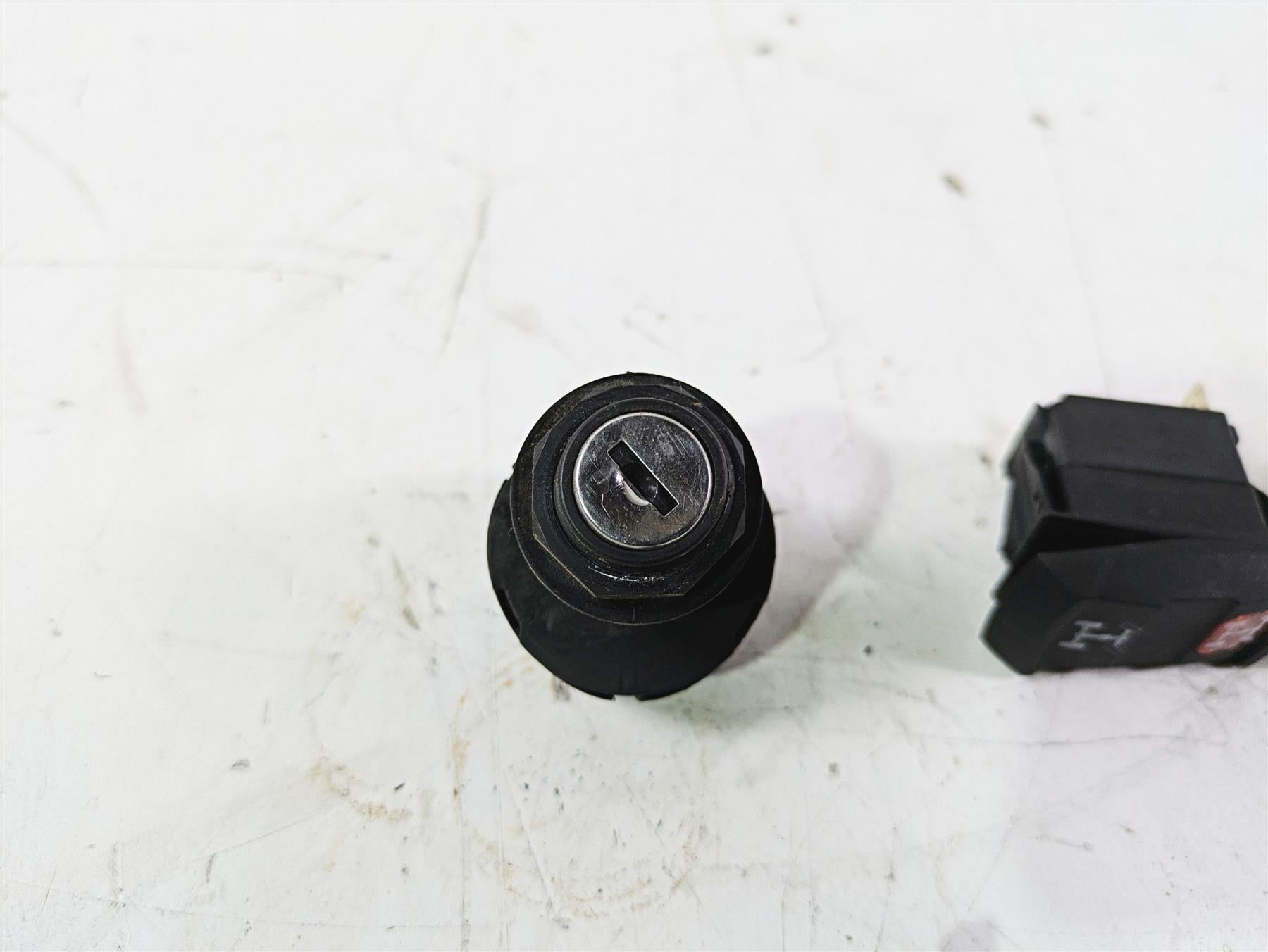 2022 Polaris RZR XP 4 1000 Premium Ignition Awd Fwd Light Switch & Key 4016058 {{ shop.shopifyCountryName }} - Mototech271