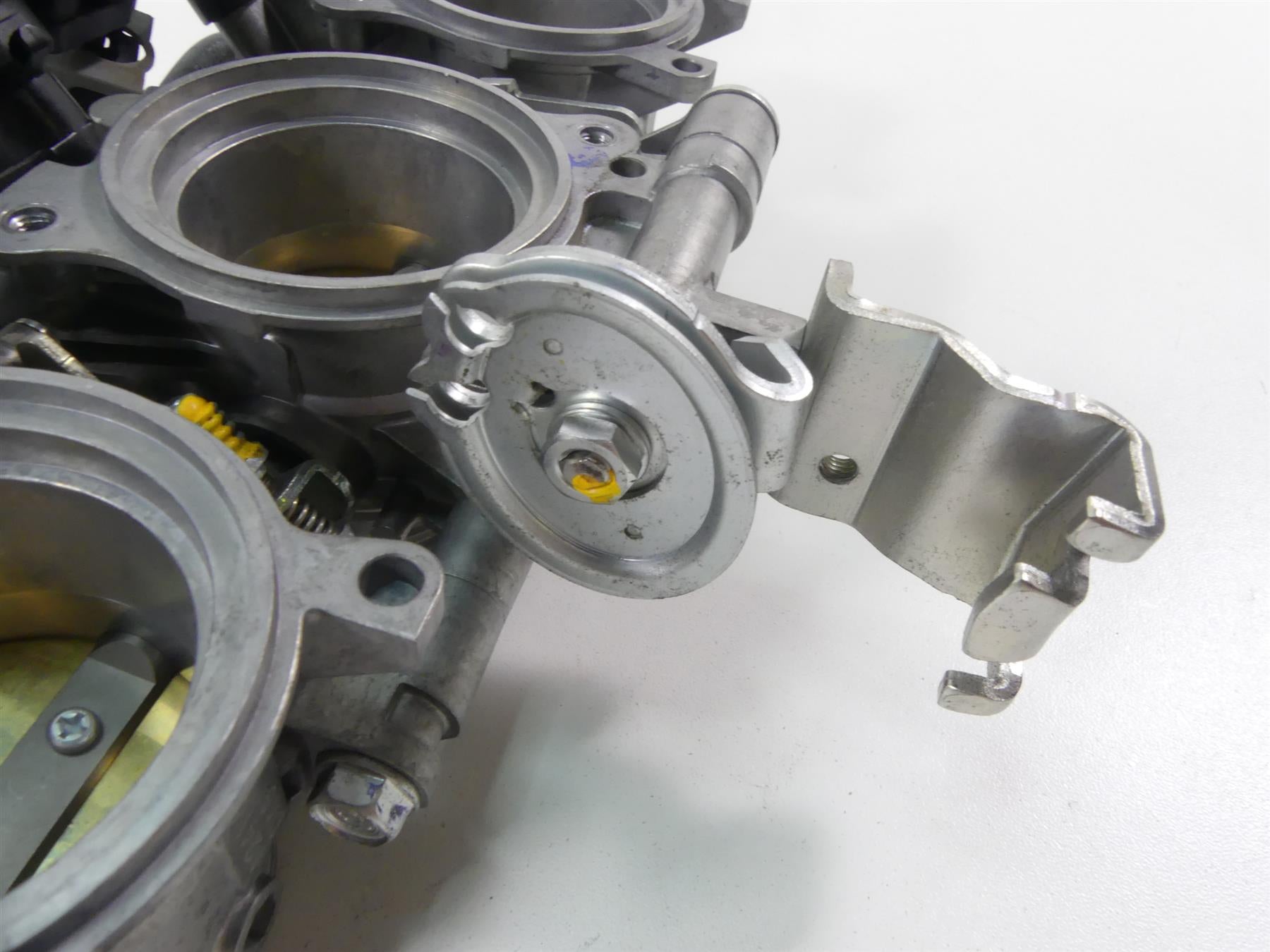 2013 Triumph Street Triple 675R Keihin Throttle Body Fuel Injectors T1241675 {{ shop.shopifyCountryName }} - Mototech271