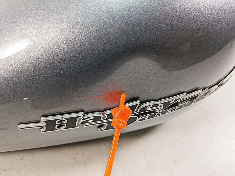 2020 Harley Touring FLHX Street Glide Fuel Gas Petrol Tank - Dented 61356-08 {{ shop.shopifyCountryName }} - Mototech271