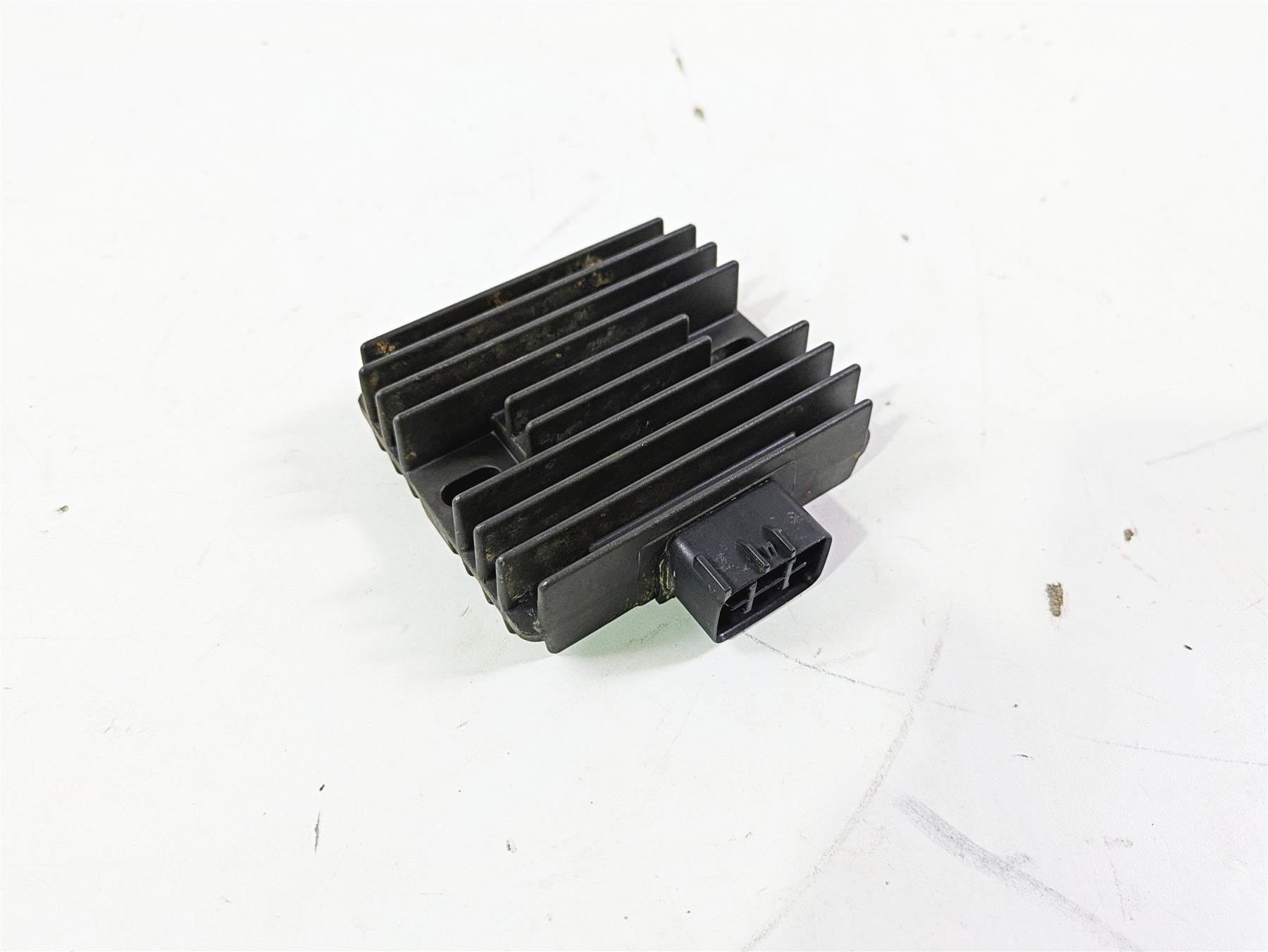 2006 Yamaha GP1300R Waverunner Rectifier Voltage Regulator 68V-81960-00-00 {{ shop.shopifyCountryName }} - Mototech271