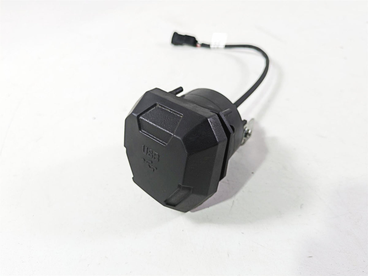 2023 Kawasaki KLR KL 650 Adventure Dash Usb Port & Housing 59221-0021 {{ shop.shopifyCountryName }} - Mototech271