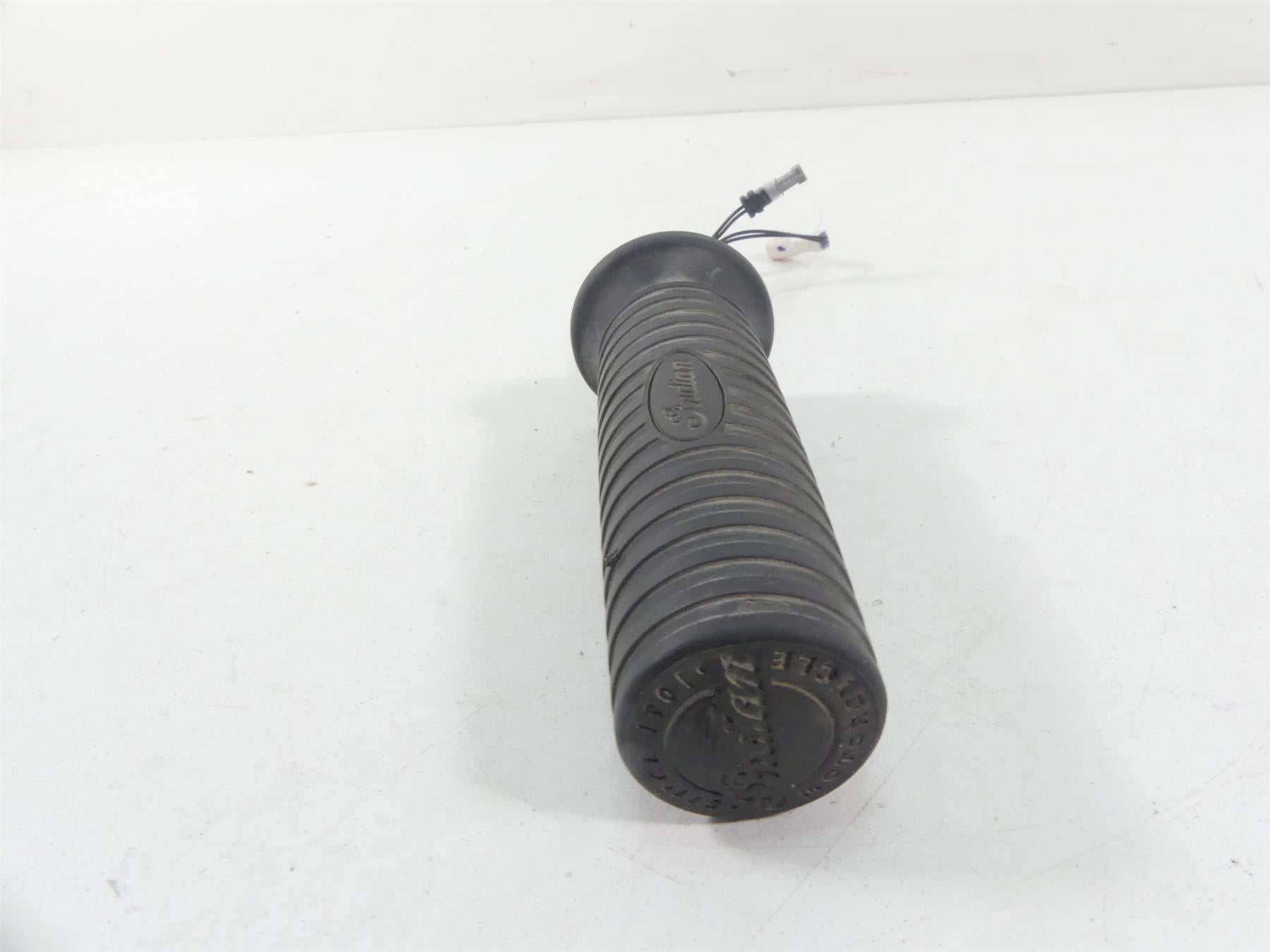 2020 Indian Roadmaster Left Hand Heated Grip Handle 5416282 {{ shop.shopifyCountryName }} - Mototech271