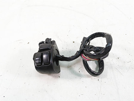2008 Harley FLHTCU Electra Glide Right Hand Cruise Control Switch 71684-06A {{ shop.shopifyCountryName }} - Mototech271