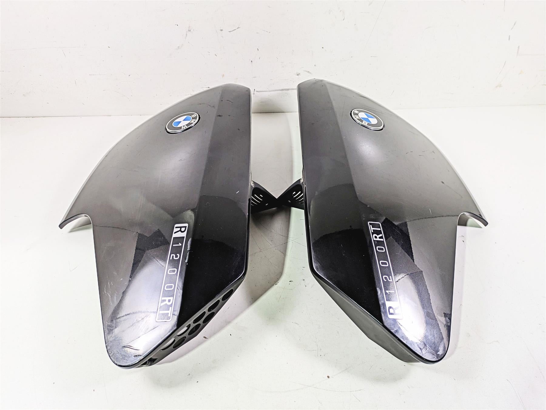 2009 BMW R1200RT K26 Upper Side Panel Cover Fairing Set 46637682943 46637682944 {{ shop.shopifyCountryName }} - Mototech271