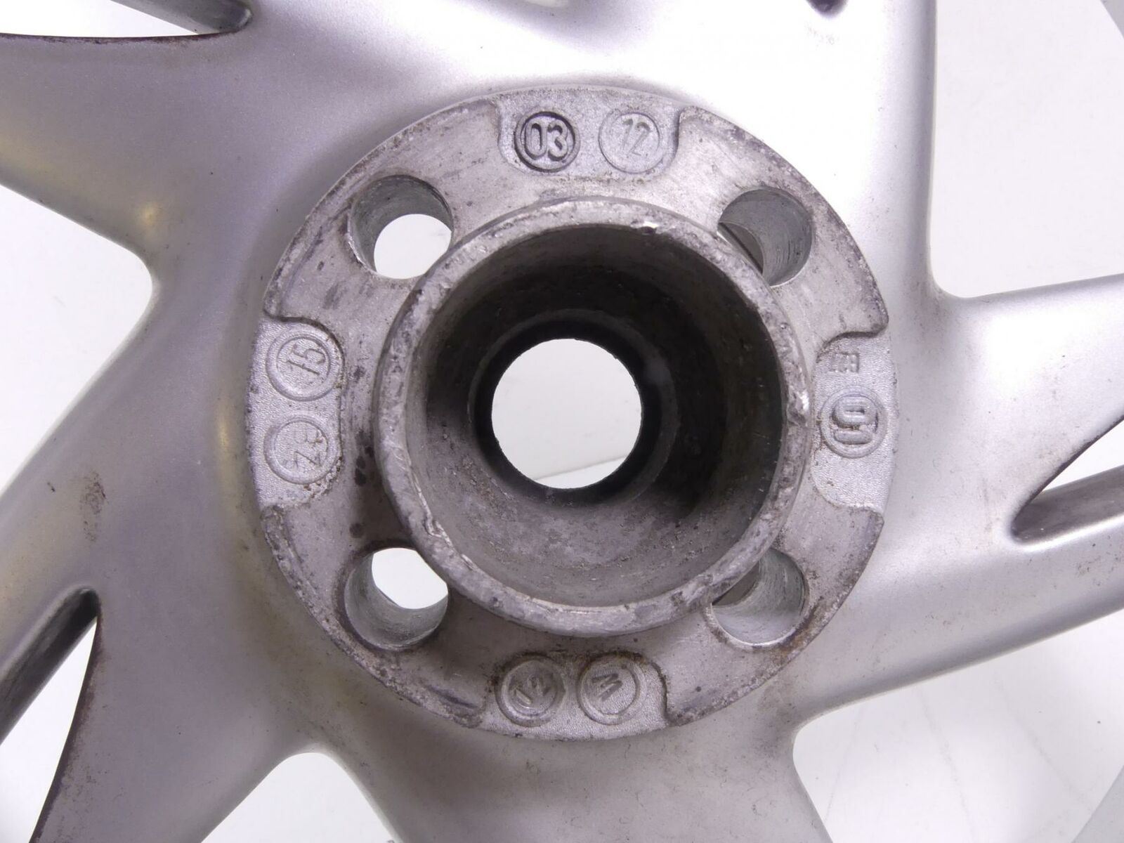 2003 BMW R1200CL K30 Straight Rear Wheel Rim 4x15 36317667442 {{ shop.shopifyCountryName }} - Mototech271