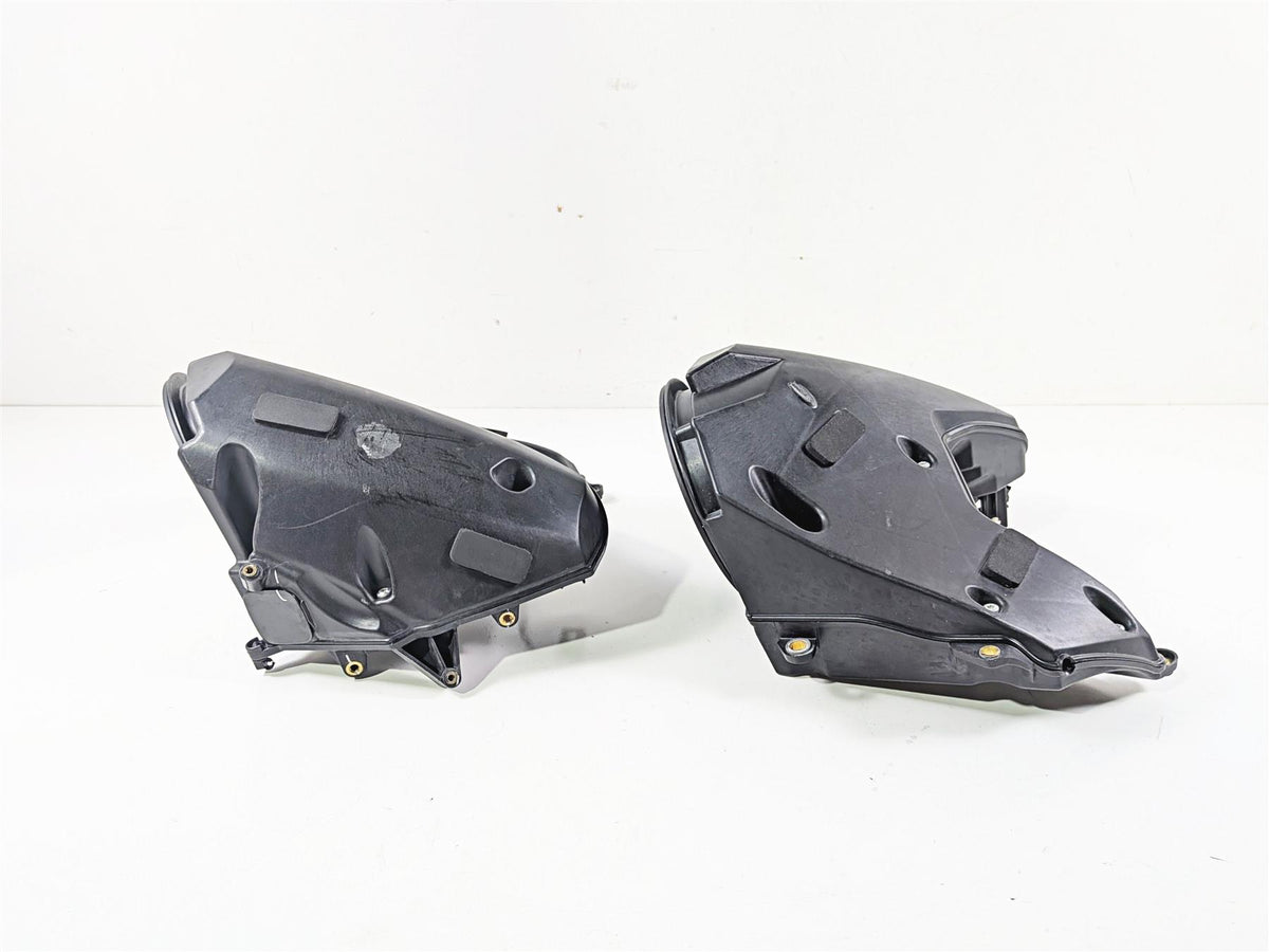 2020 Harley Touring FLTRK Road Glide Left Right Speaker & Housing Set 76000458 {{ shop.shopifyCountryName }} - Mototech271