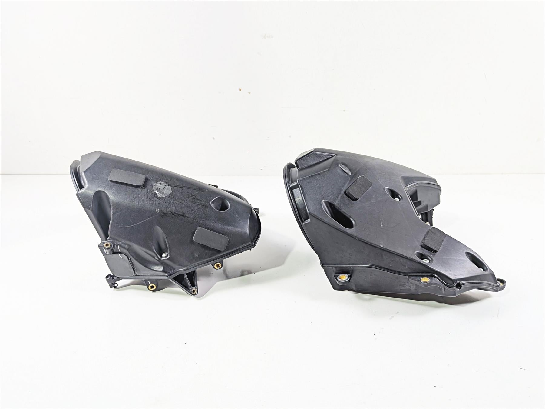 2020 Harley Touring FLTRK Road Glide Left Right Speaker & Housing Set 76000458 {{ shop.shopifyCountryName }} - Mototech271