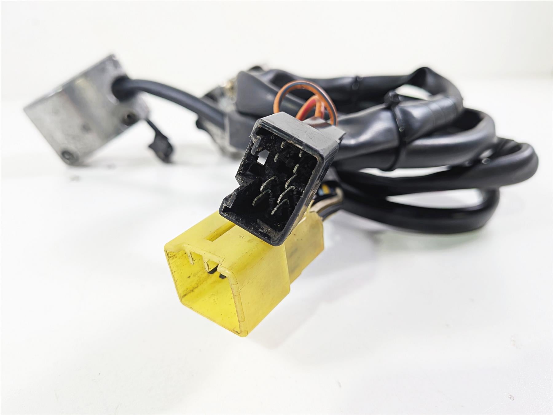 2001 Suzuki VZ800 Marauder Hand Control Switch Set 37200-48E30 37400-48E10 {{ shop.shopifyCountryName }} - Mototech271